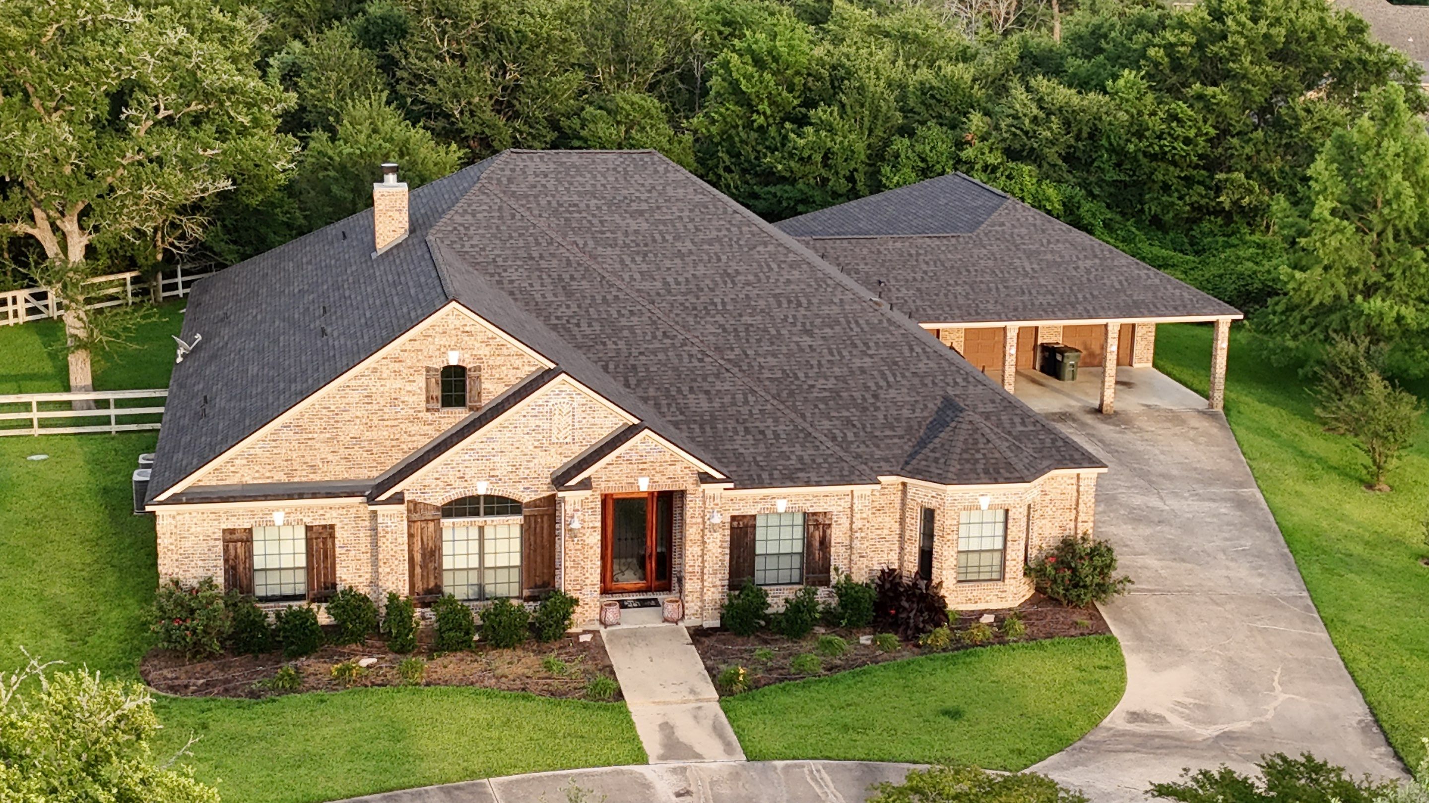 IKO Dynasty Glacier by Perennial Roofing 