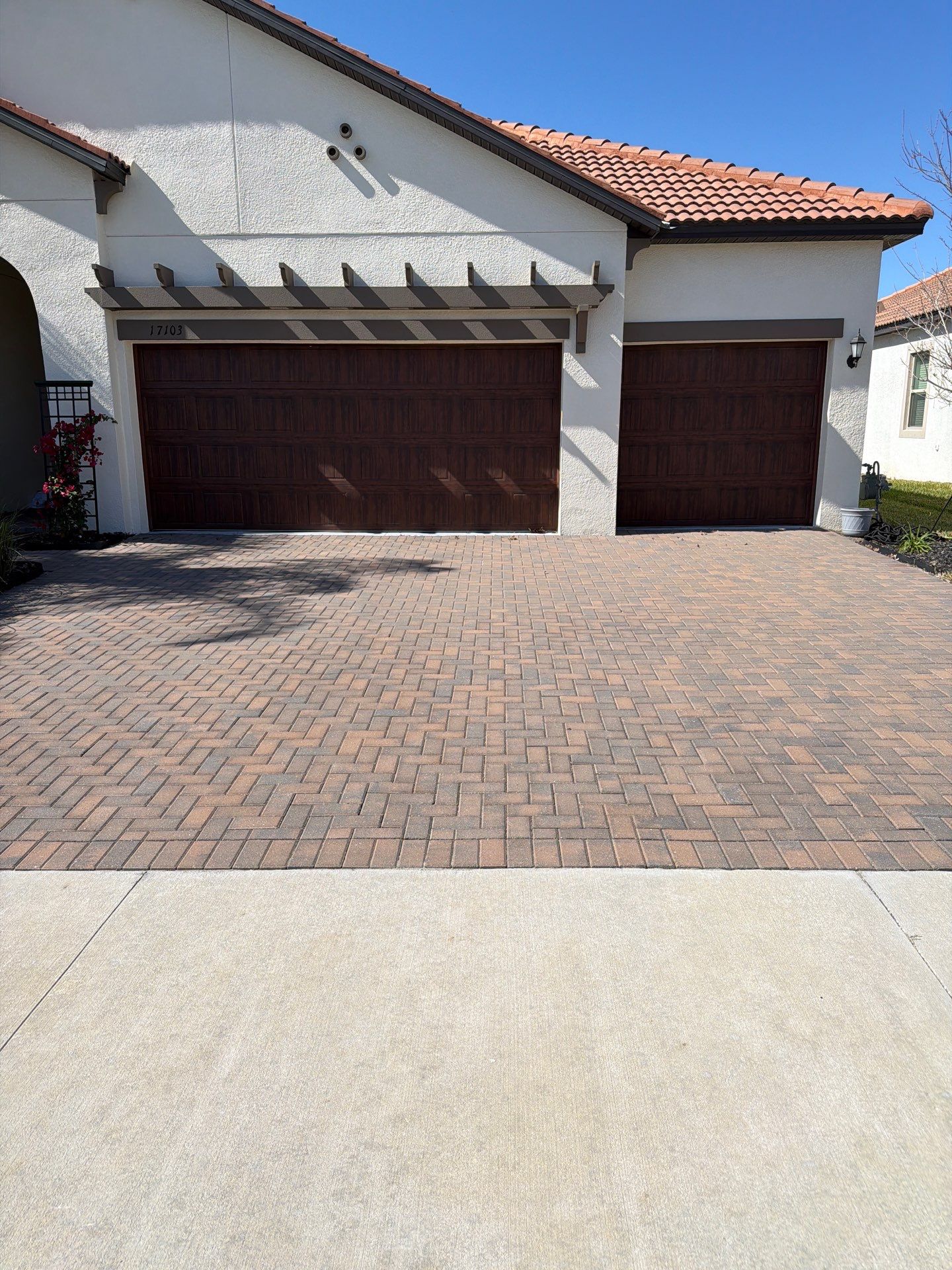 Driveway and Patio Paver Sealing and Restoration in Southshore Bay Wimauma by Supreme Paver Experts