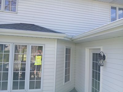seamless aluminum gutter install in Johnsburg, IL (After)