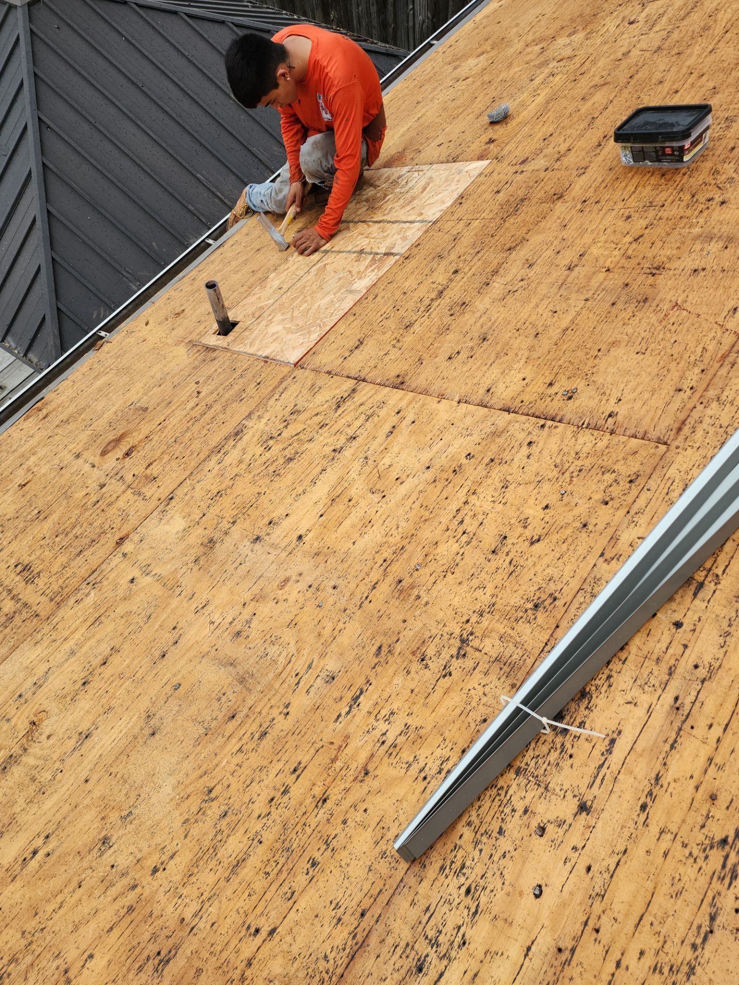 Roof Replacement Houston by Roof Repair Company