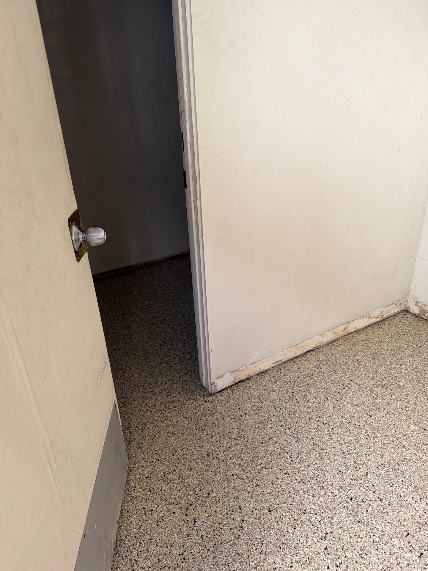 Commercial Laundry Room Epoxy Floor Installation in San Luis Obispo by MGP Coatings