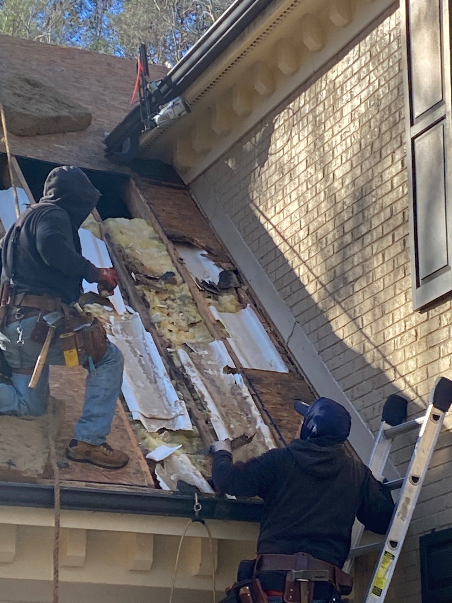 Roof Replacement - GAF Timberline HDZ Weathered Wood  by Pro Performance Roofing