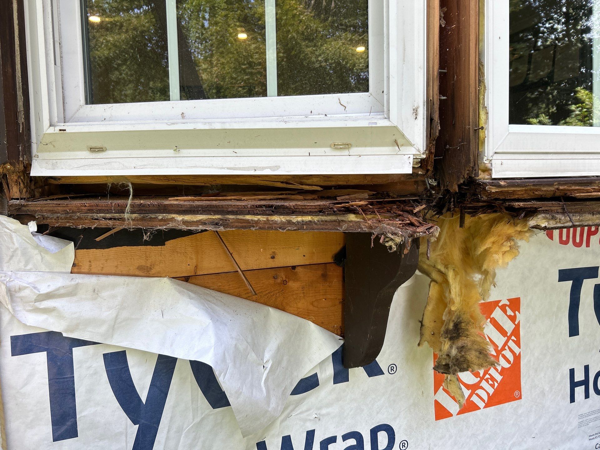 Complete exterior remodeling in Ashland, MA by UBrothers Construction