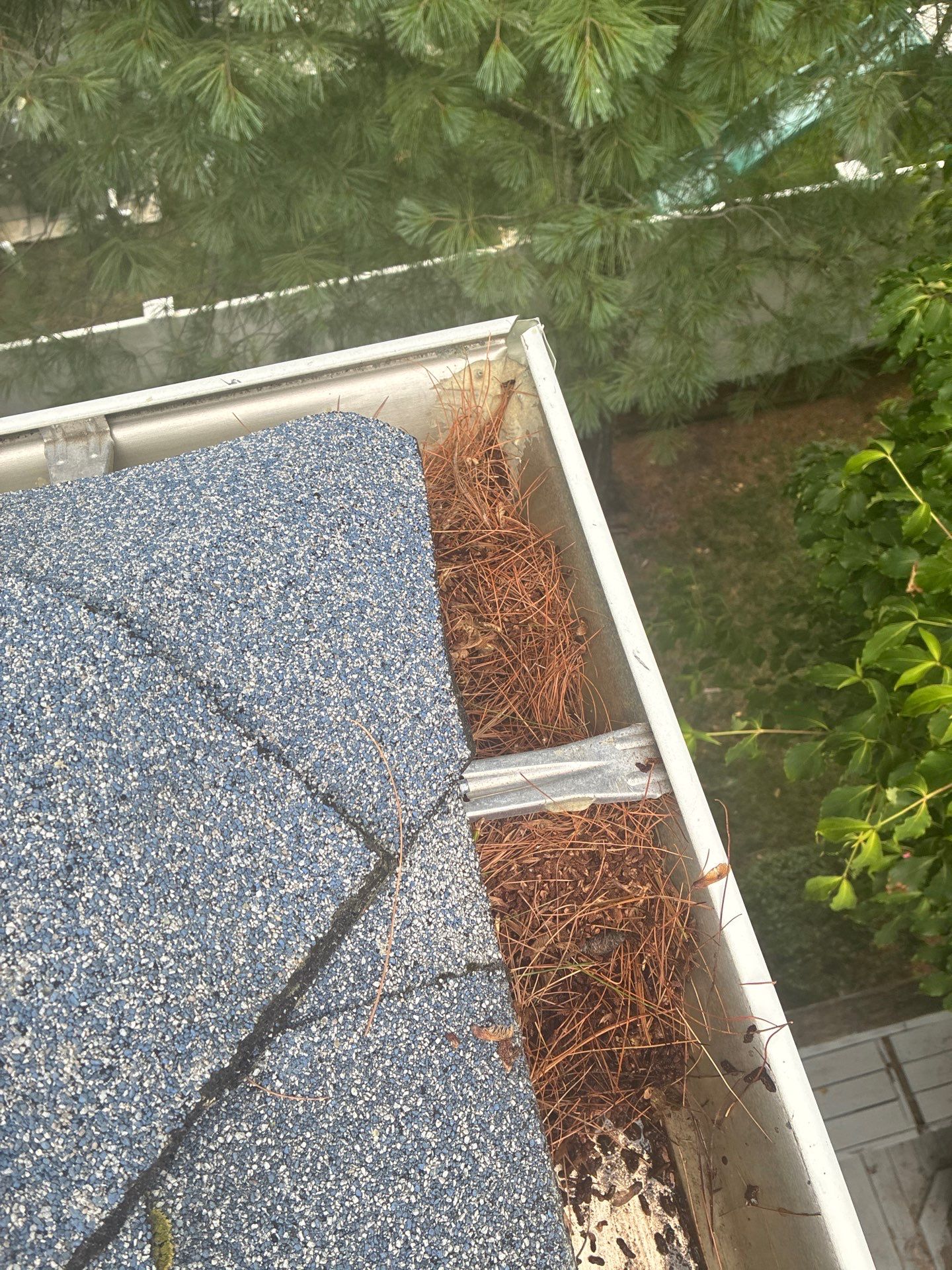 Gutter Cleaning in Tinton Falls, NJ by Clearview Washing