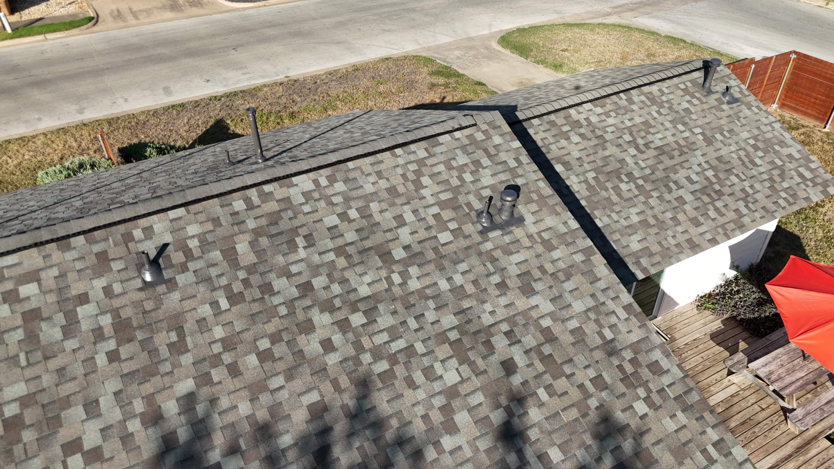 Driftwood - Owens Corning TruDefinition Duration by RoofsOnly.com