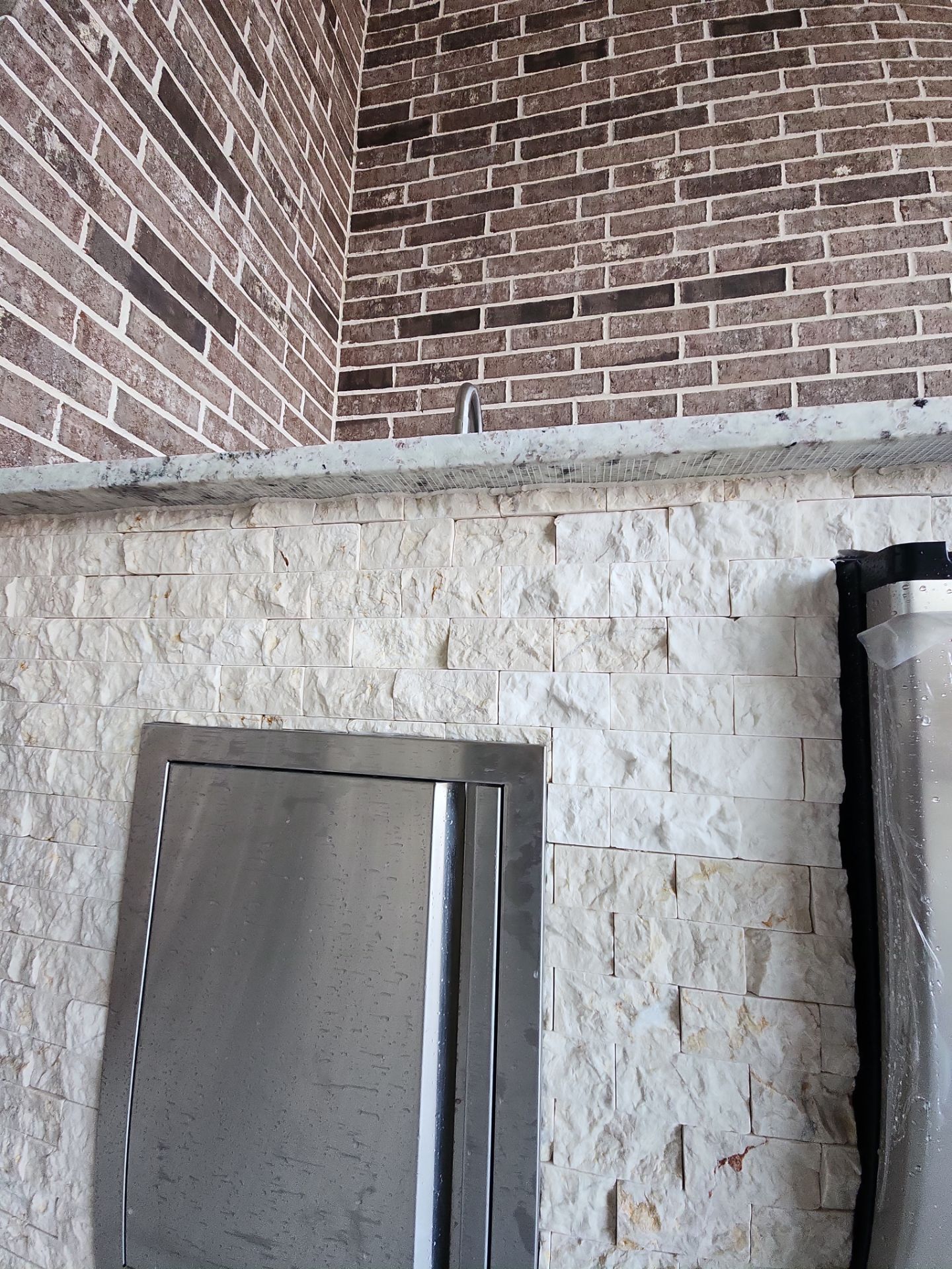 Summer Kitchen in Fulshear by SophAlx LLC