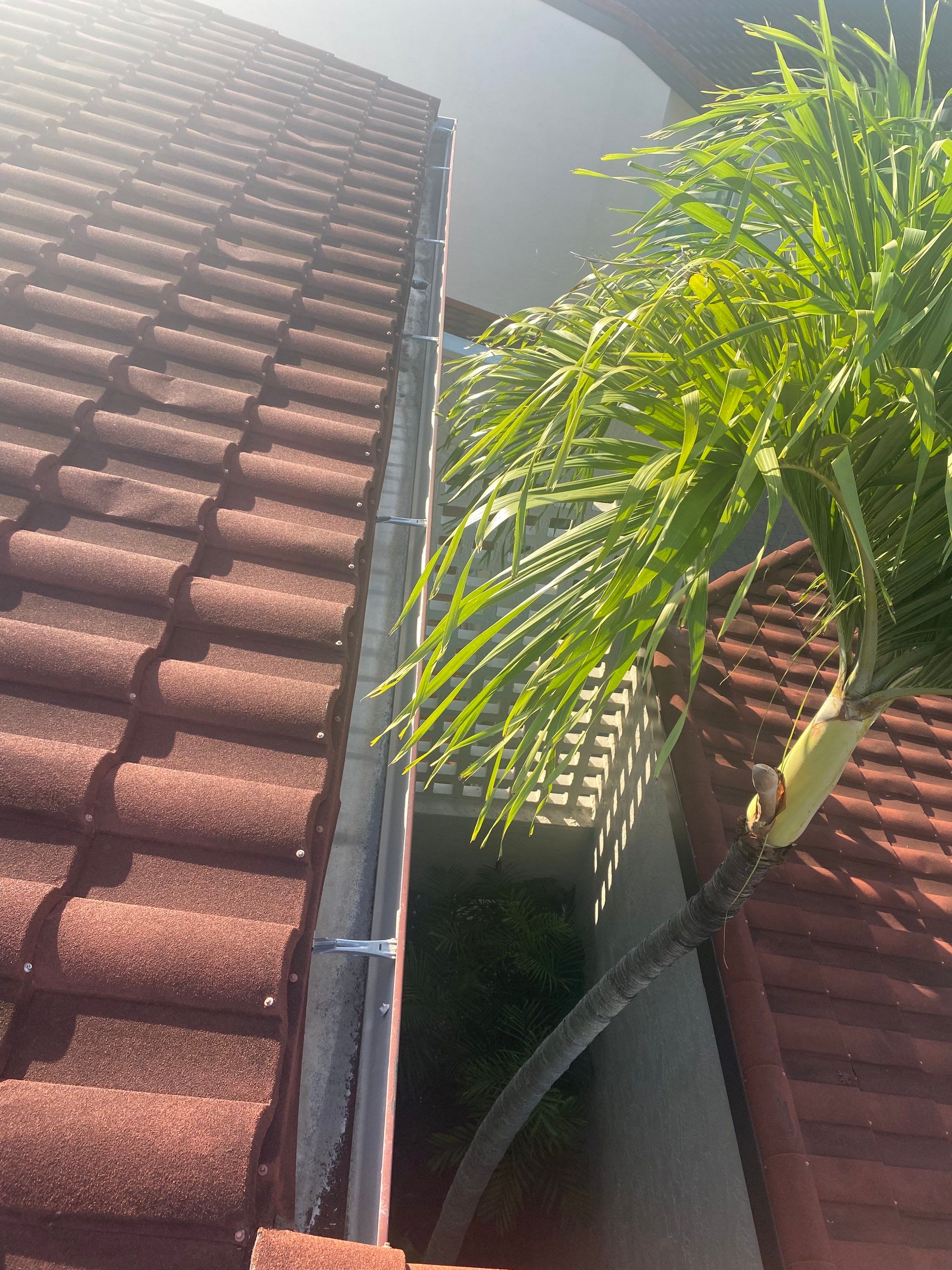 Seamless Aluminum Gutters in Fort Myers FL by Gutter Professors