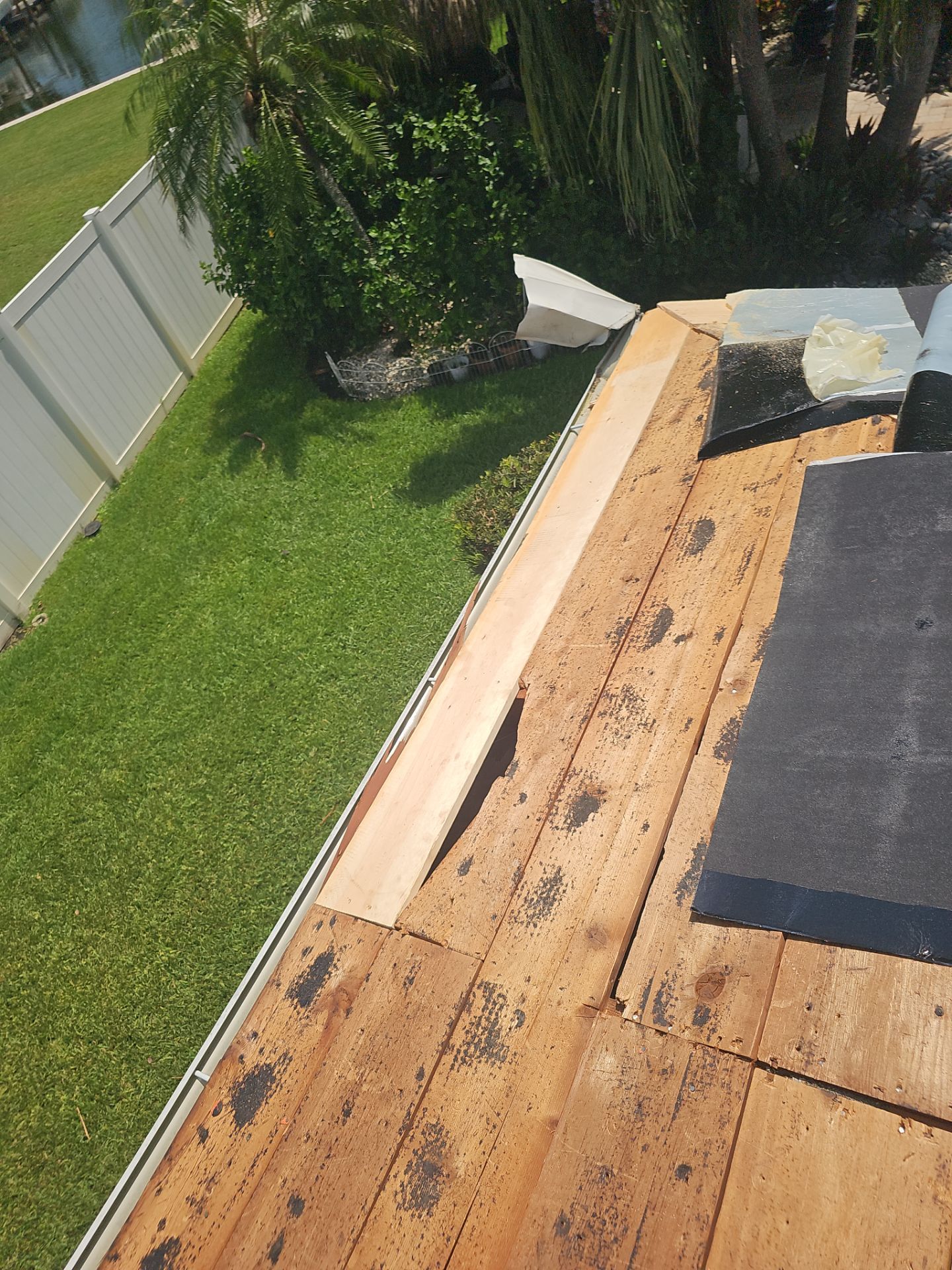 Project in St. Petersburg 33702 by Mitchell Roofing Company LLC 