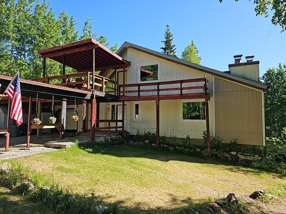 Brightened Home With Exterior Paint! by Midnight Sun Painting