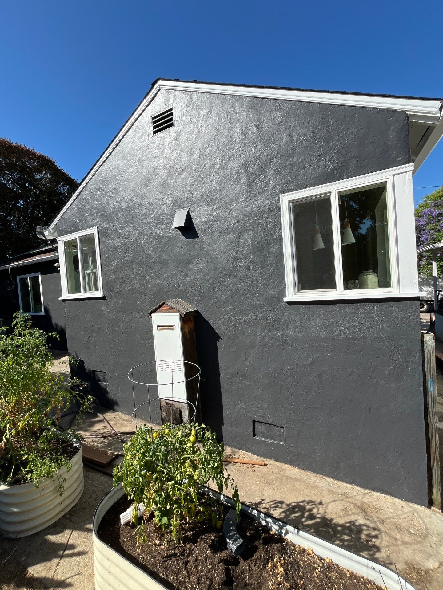 Project in Oakland by Herrera’s Bay Area Painting inc.