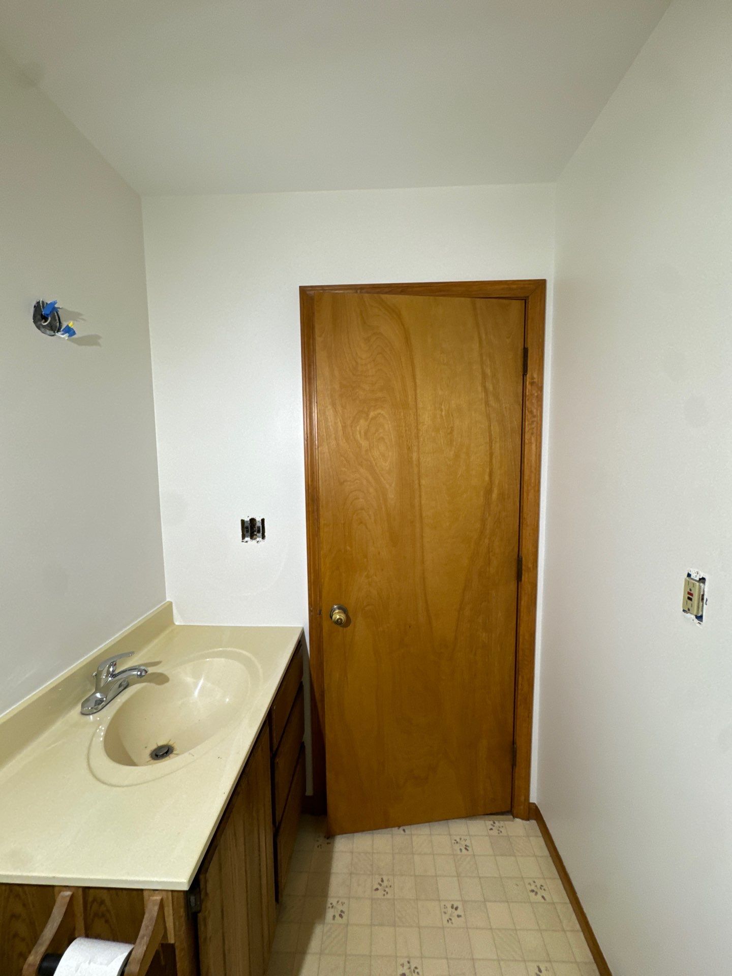 Bathroom Refresh in Muskegon Michigan, 49445 by Gordon Painting