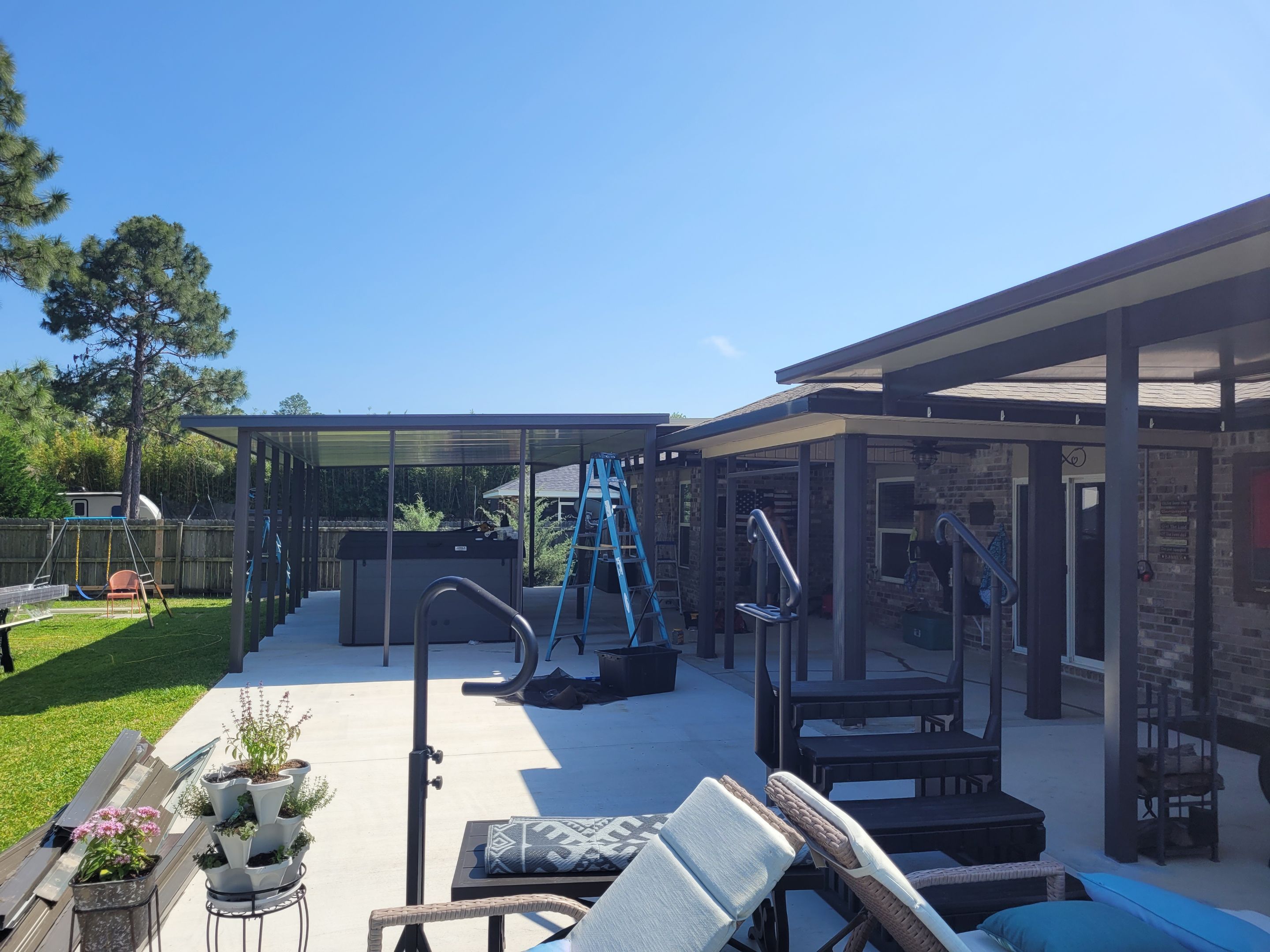 Large Screen Room & Patio Cover in Navarre by Titan Sunrooms