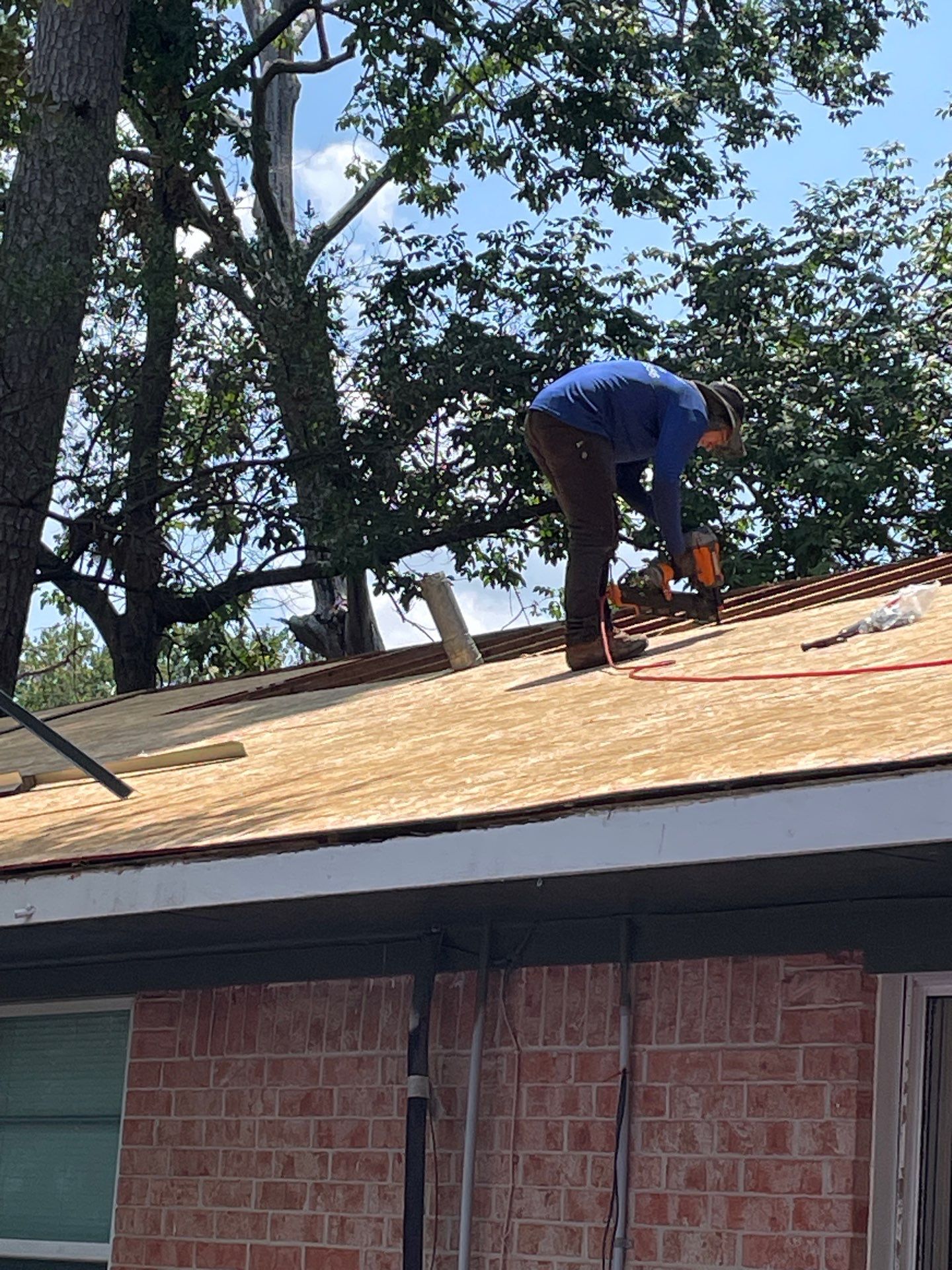 Residential Roofing Installation using Owen's Corning Duration (Lifetime) Shingles by Roof Repair Company