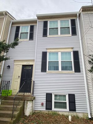 Woodbridge: CertainTeed Monogram 4" Straight Lap Siding in Sterling Gray