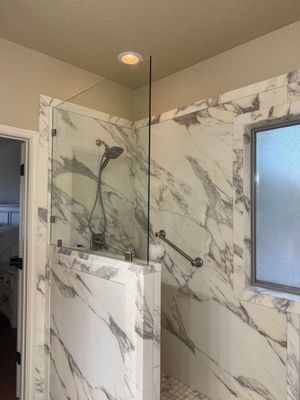 Tub/shower to large walk-in shower in Canyon Lake