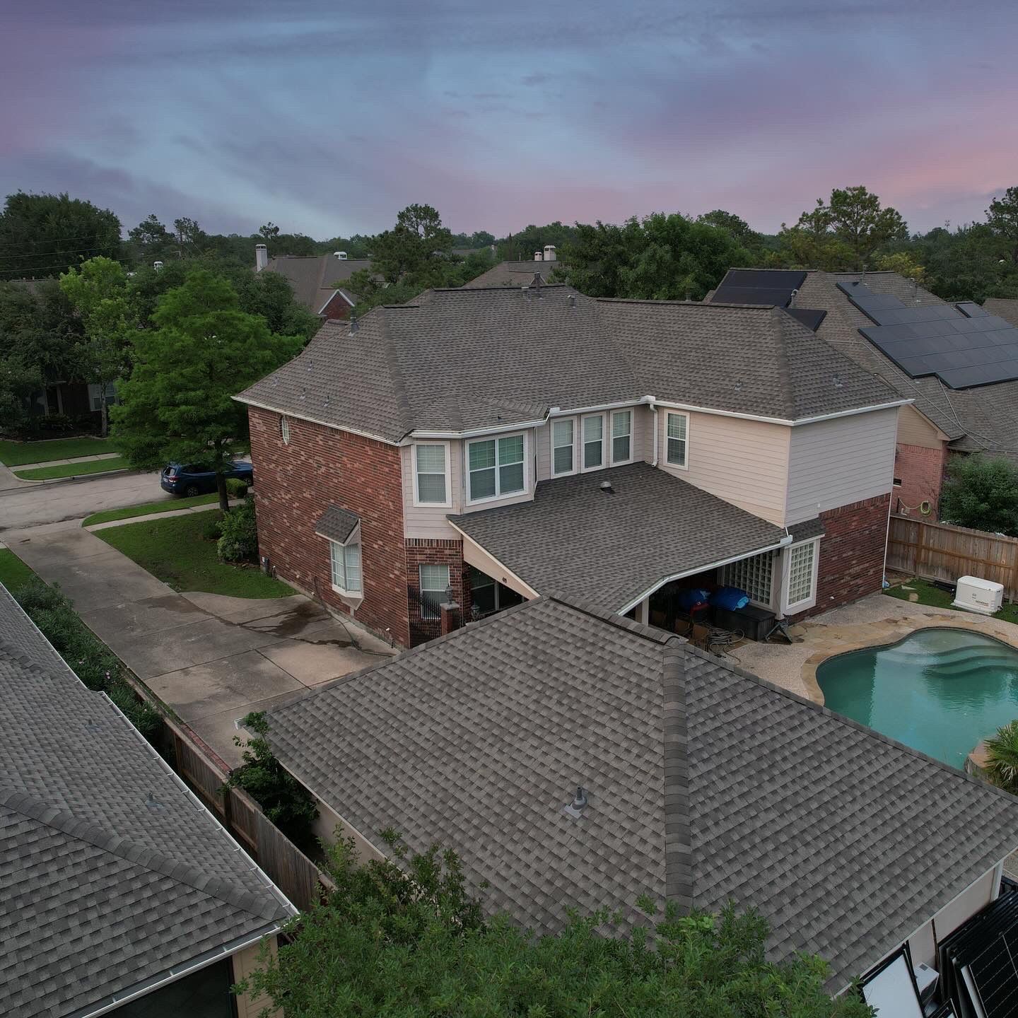 Vlex Roofing featured photo.
