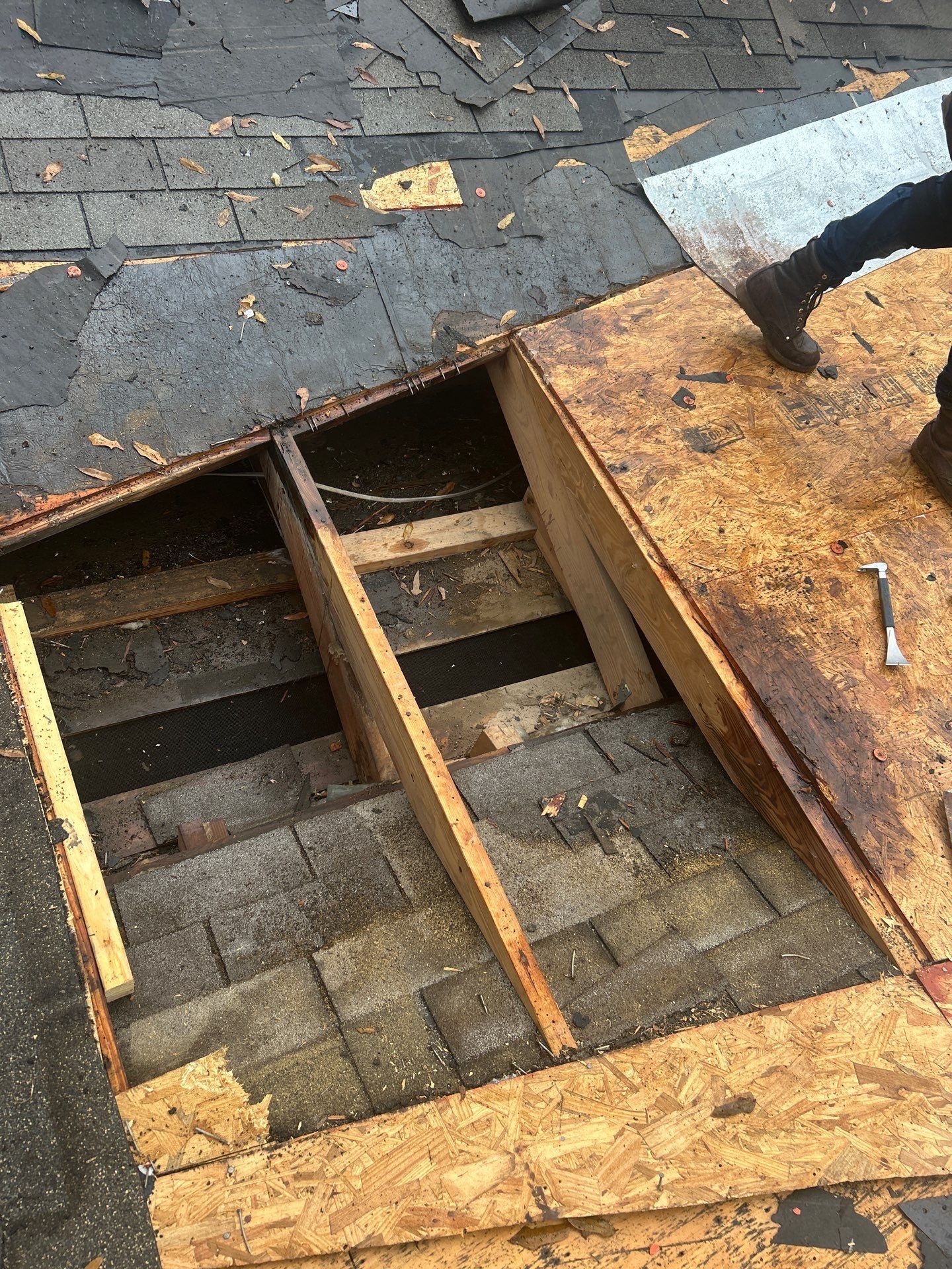 Roof Replacement Huffman by Roof Repair Company