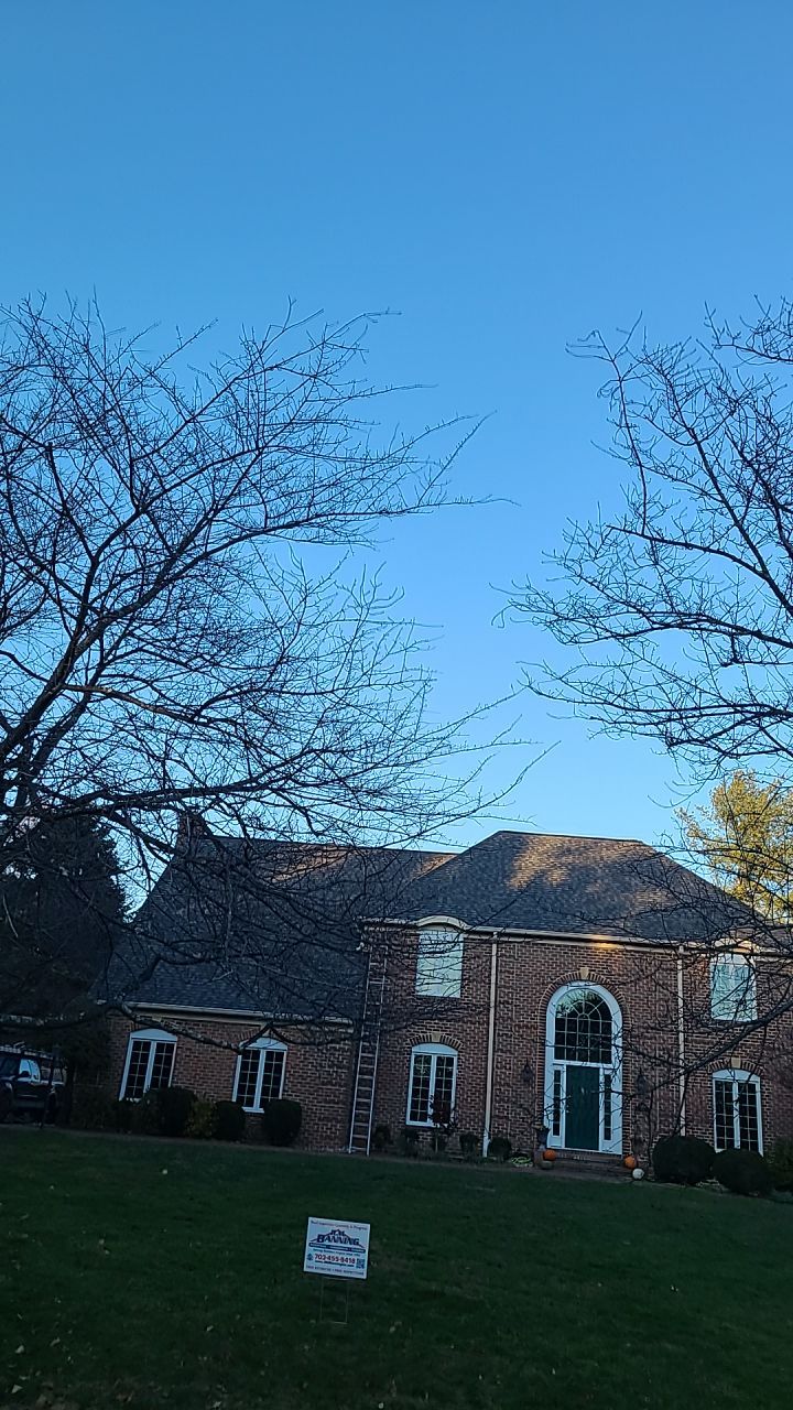 Herndon: CertainTeed Landmark Pro Designer Shingles in Max Def Driftwood by RM Banning, Inc.