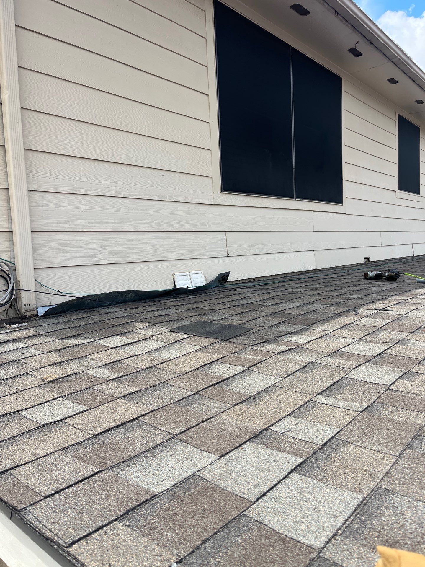 Residential Roofing Installation using Owen's Corning Duration (Lifetime) Shingles by Roof Repair Company