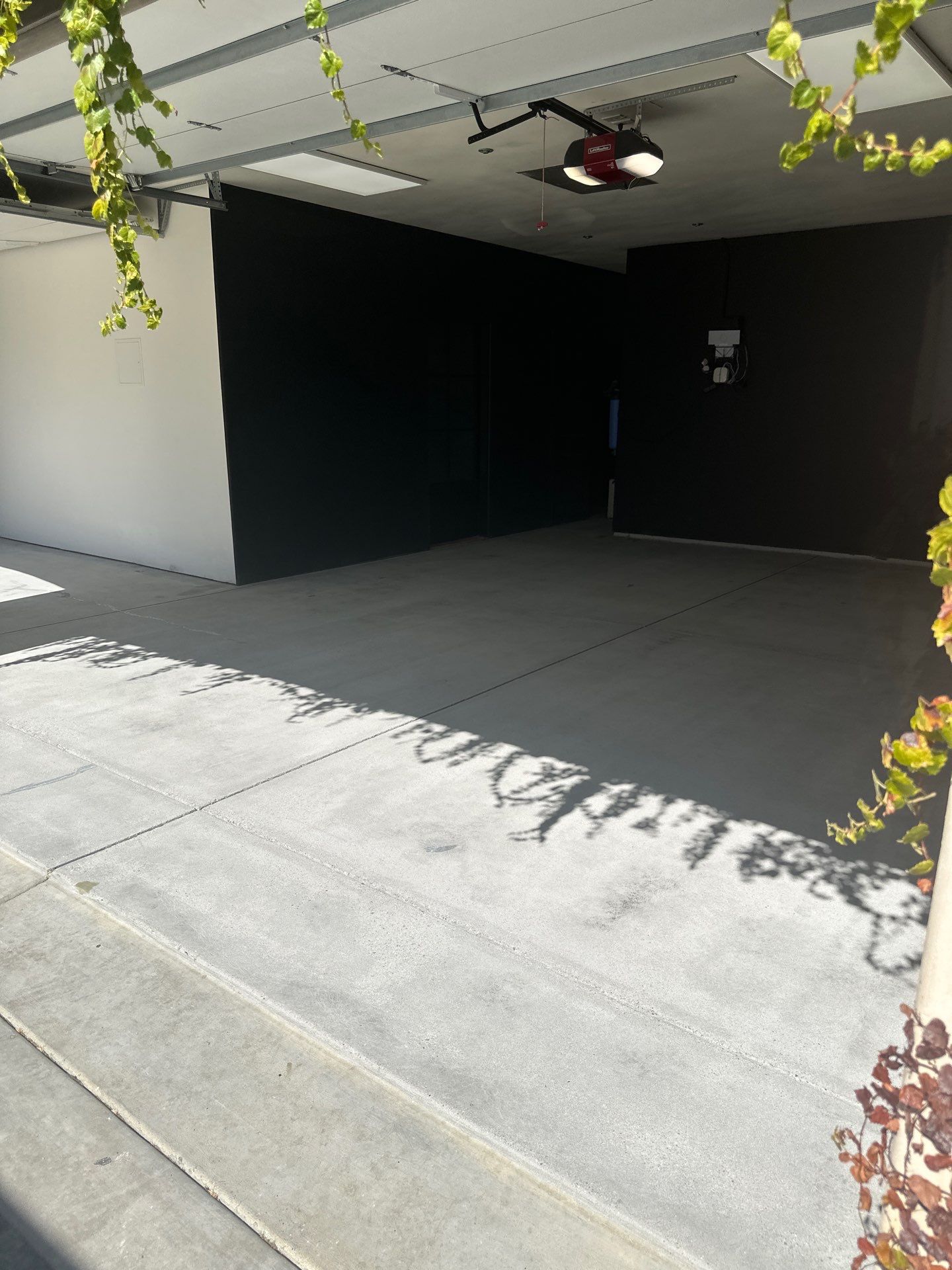Paso Robles Garage Makeover with Domino Polyurea Concrete Coating by MGP Coatings