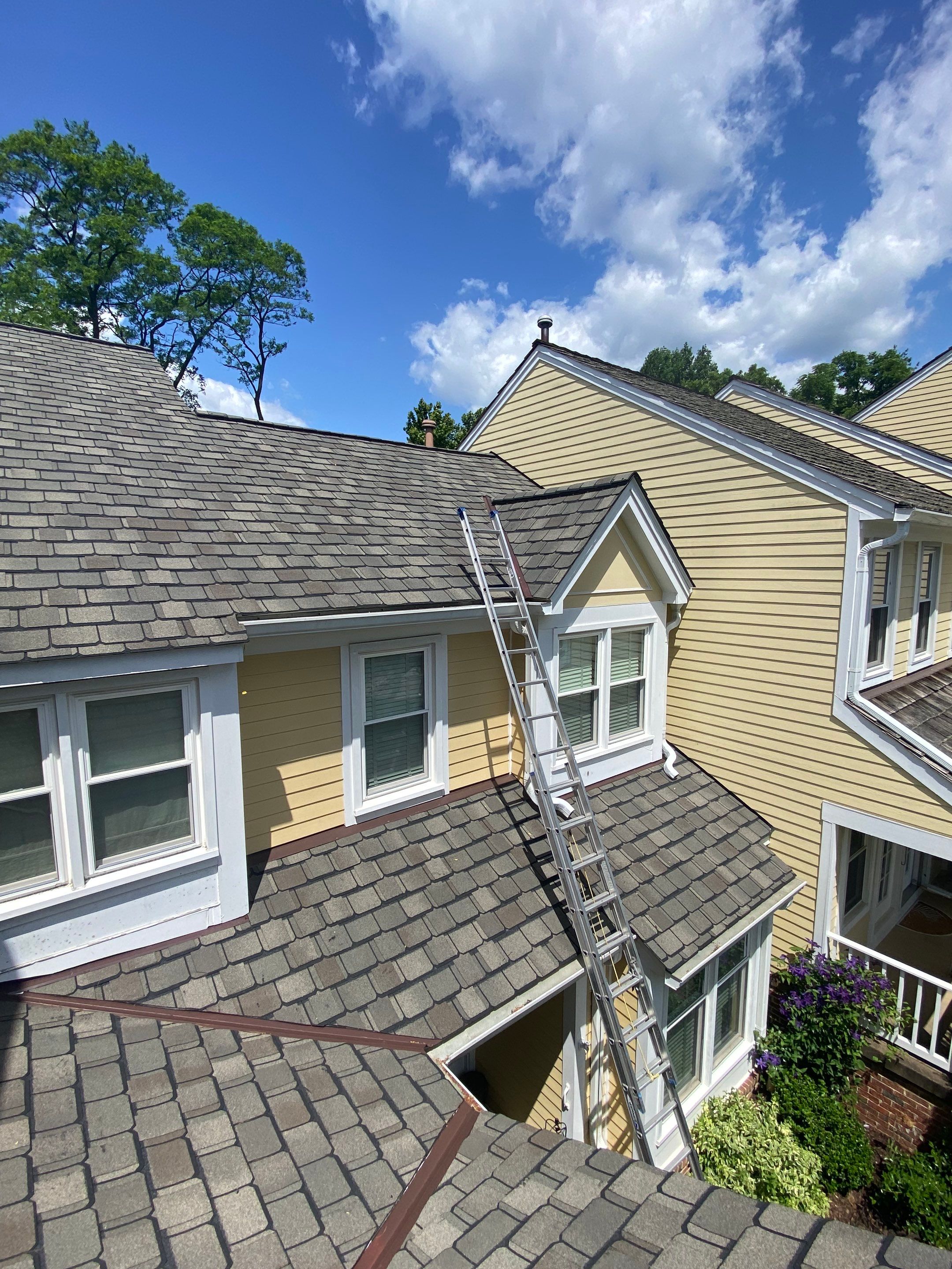 Arlington: CertainTeed Grand Manor Designer Shingles in Weathered Wood by RM Banning, Inc.