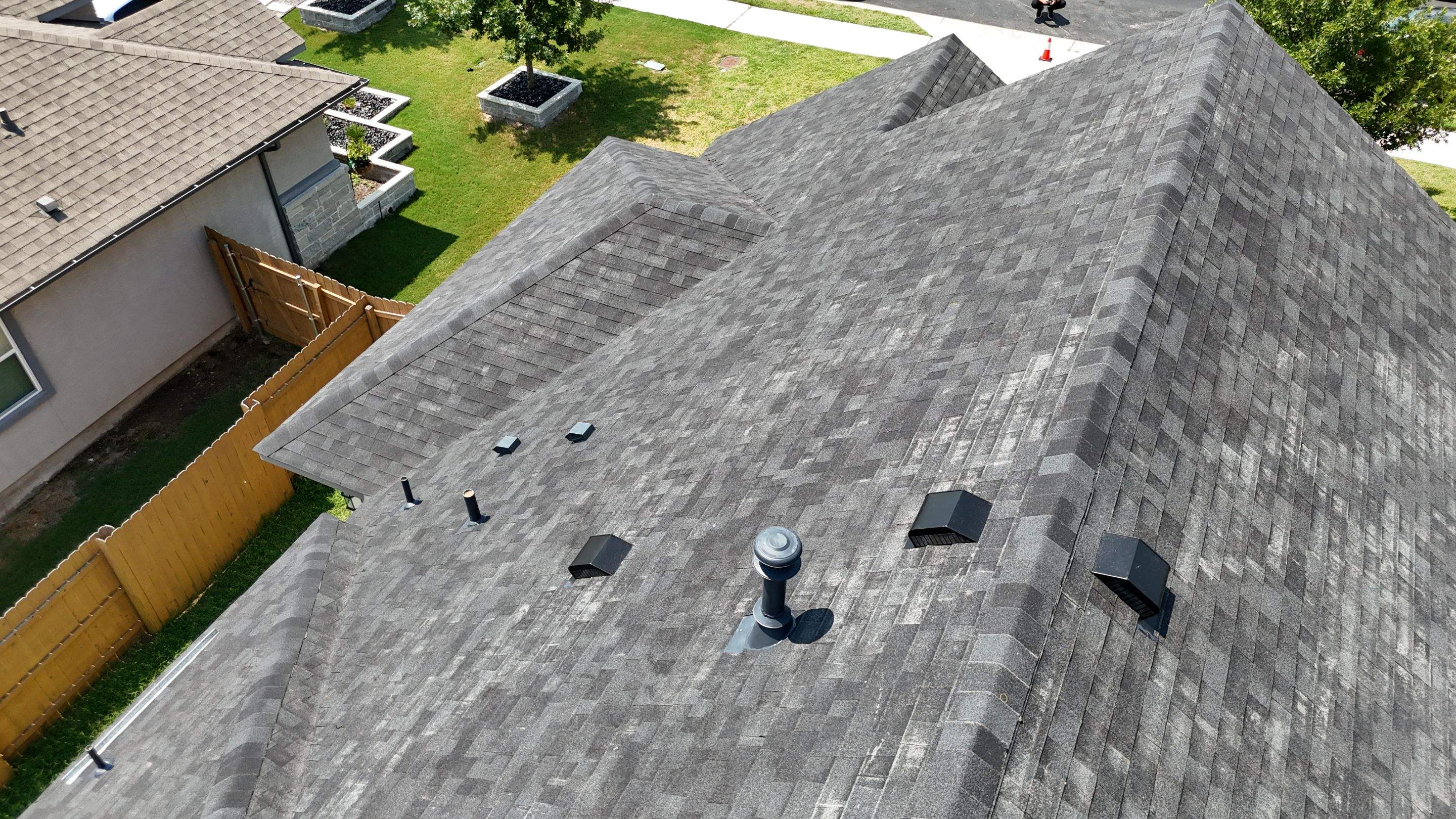 Brilliant Black - Malarkey Vista by RoofsOnly.com