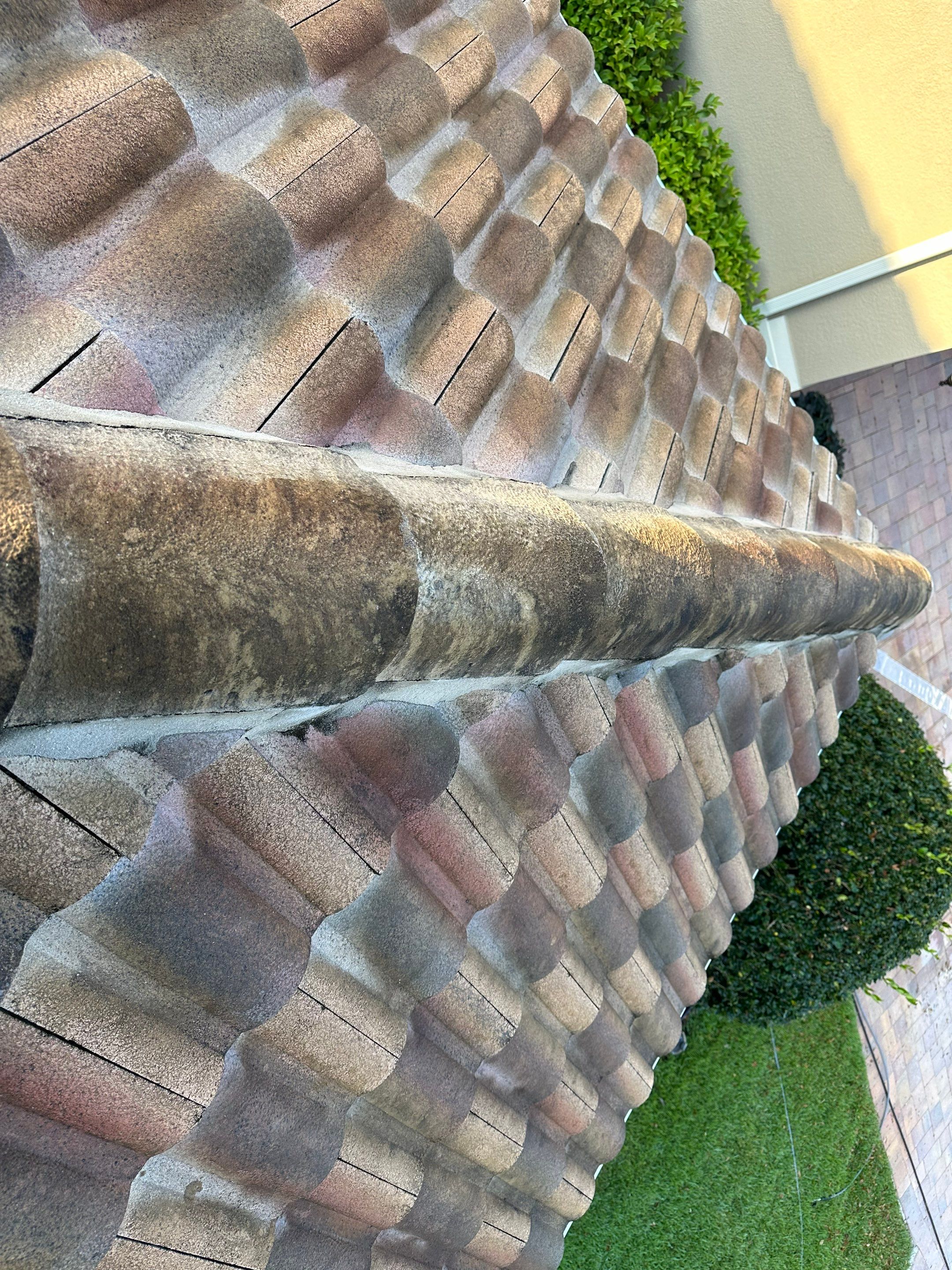 Concrete Tile Roof Cleaning in Winding River Community, Bradenton, FL | Sunshine AquaWash by Sunshine AquaWash