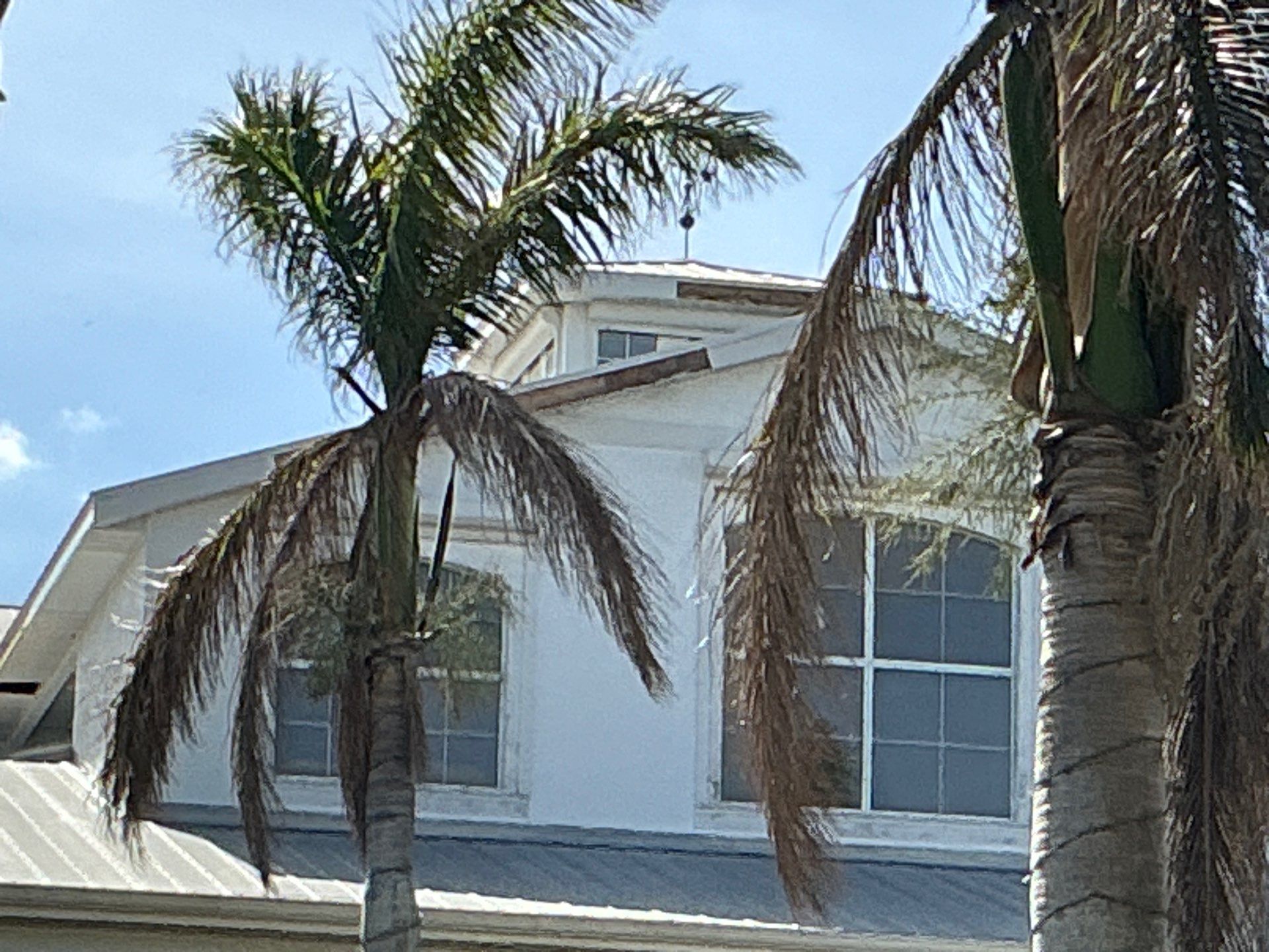 Seamless Gutter Installation for Beach Homes in Sarasota FL by Gutter Professors
