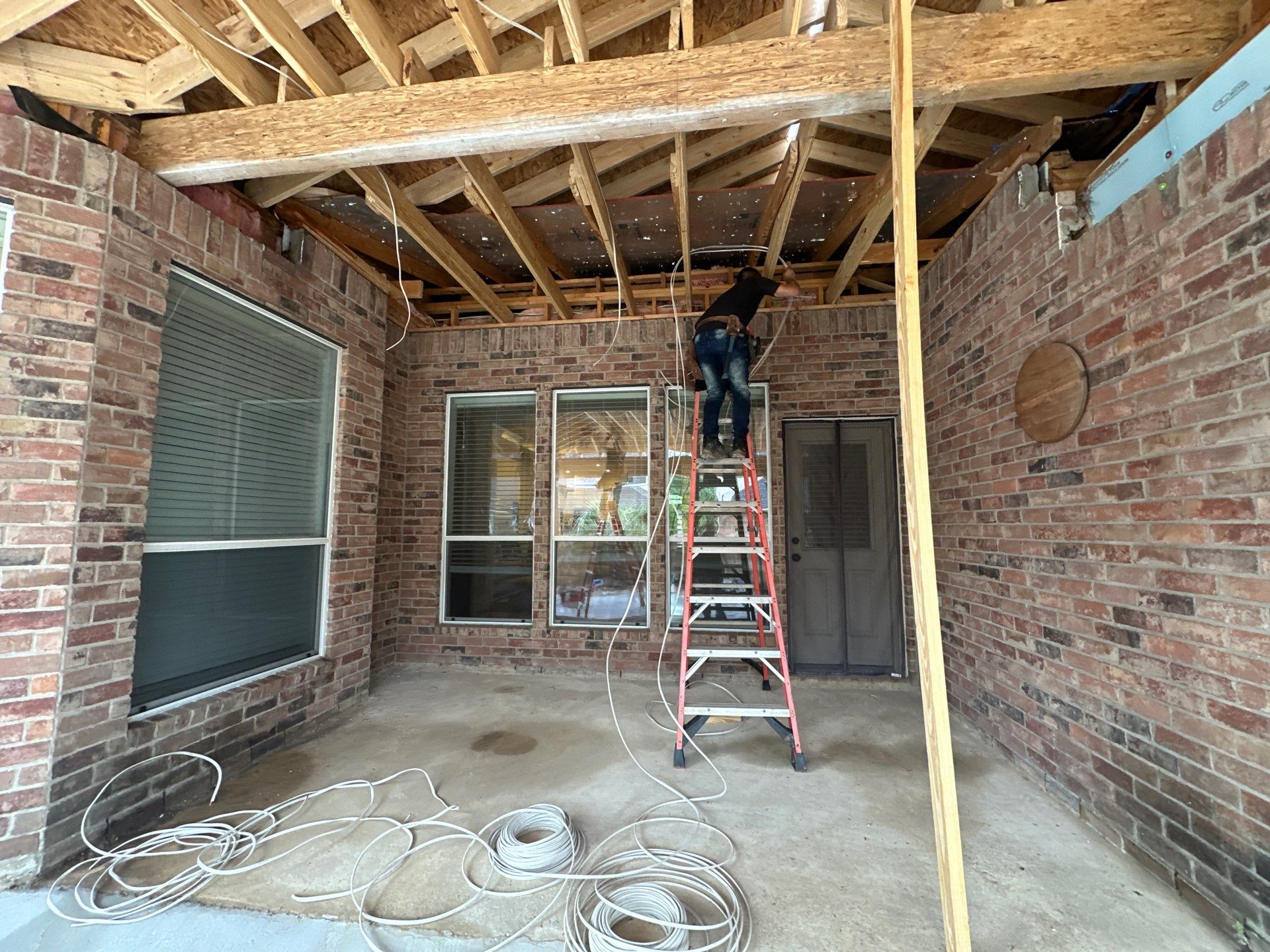Pool, Patio Cover and Summer Kitchen in Sterling Ridge by SophAlx LLC