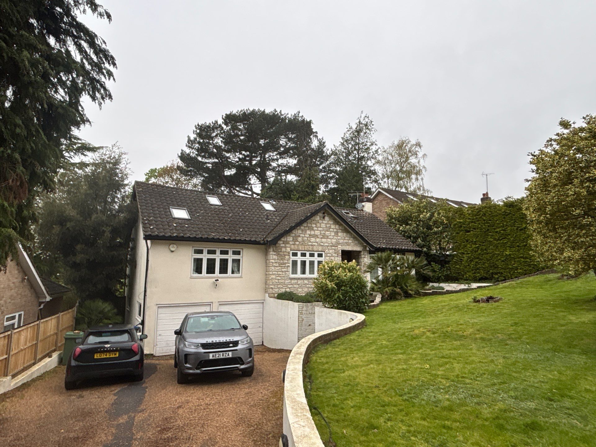 Roof And Render Clean Surrey by Ges Exterior Cleaning ltd
