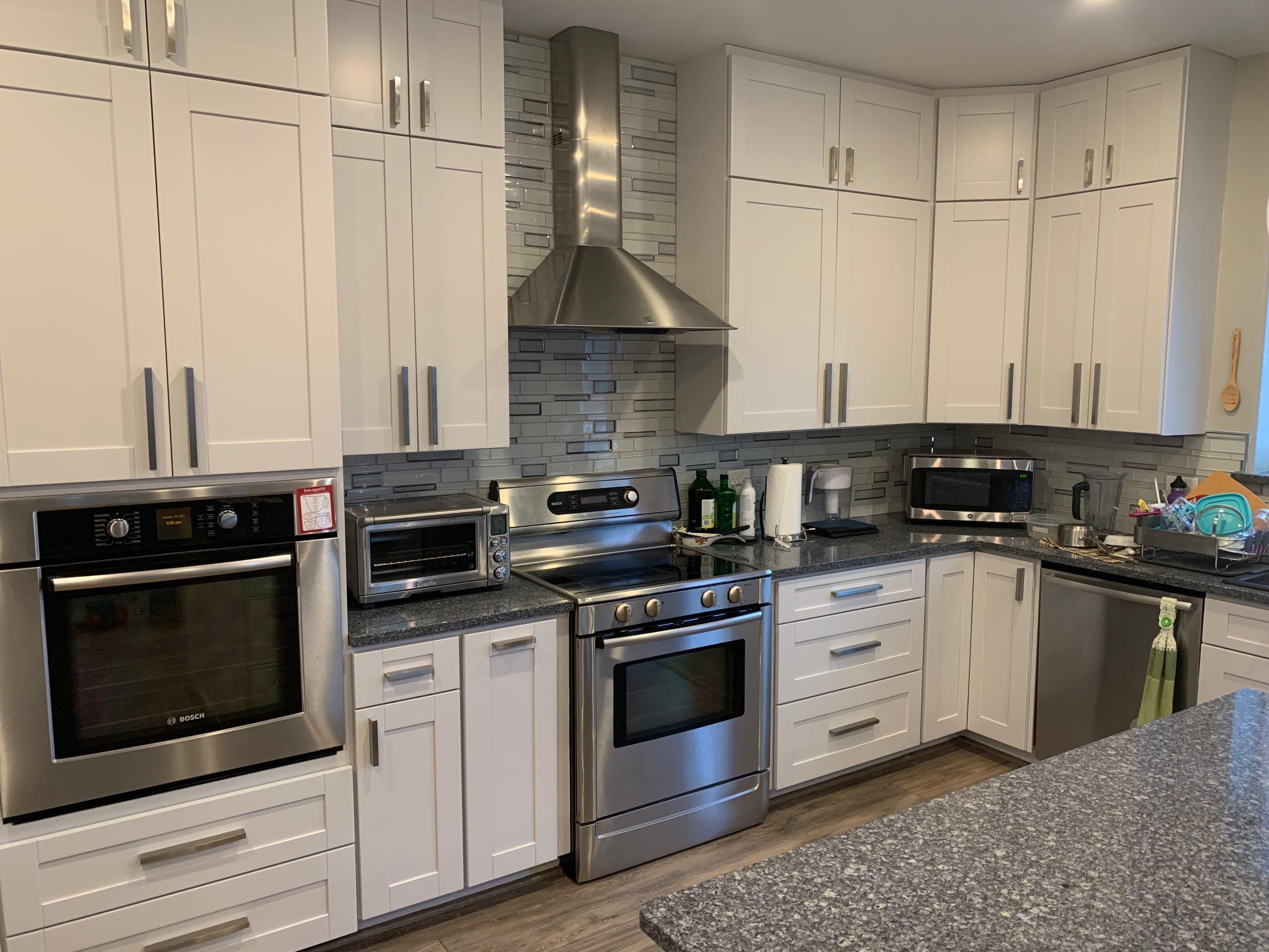 Kitchen Cabinet Repaint by Midnight Sun Painting