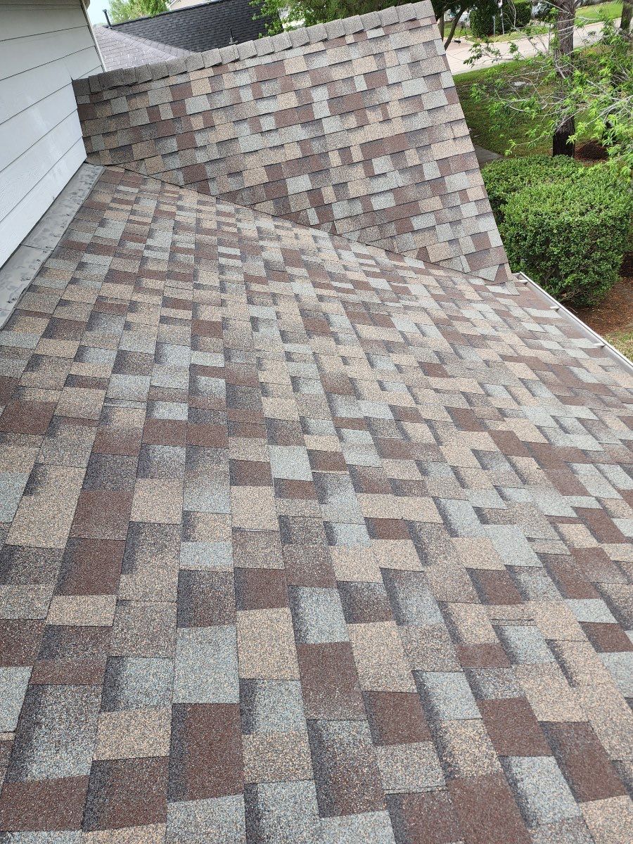 Residential Roofing Installation using Owen's Corning Duration (Lifetime) Shingles by Roof Repair Company