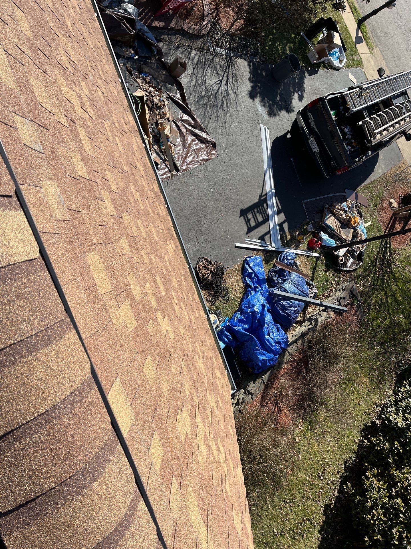 Springfield CertainTeed Landmark in Resawn Shake by RM Banning, Inc.