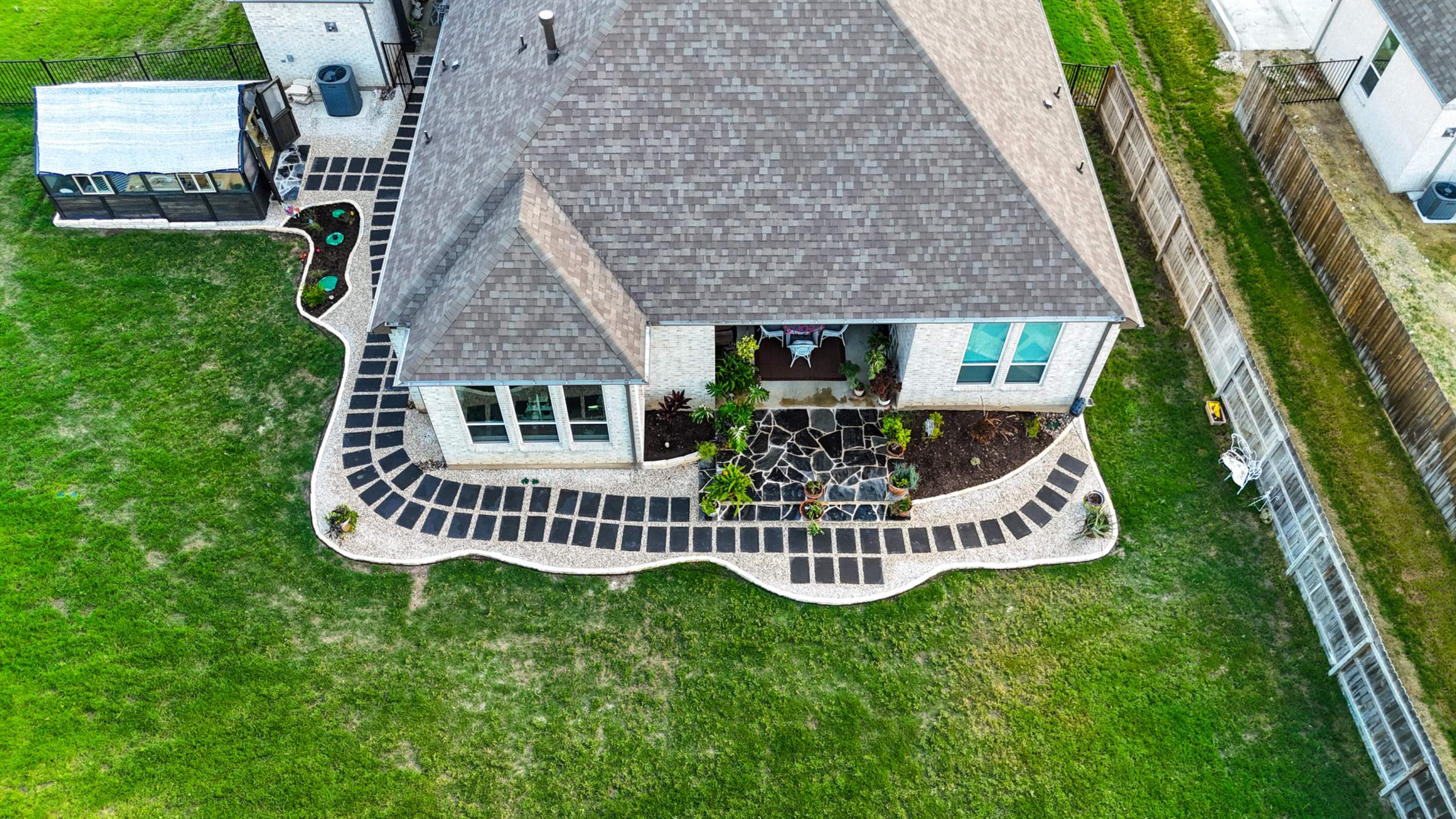 Hole In One Lawns featured photo.