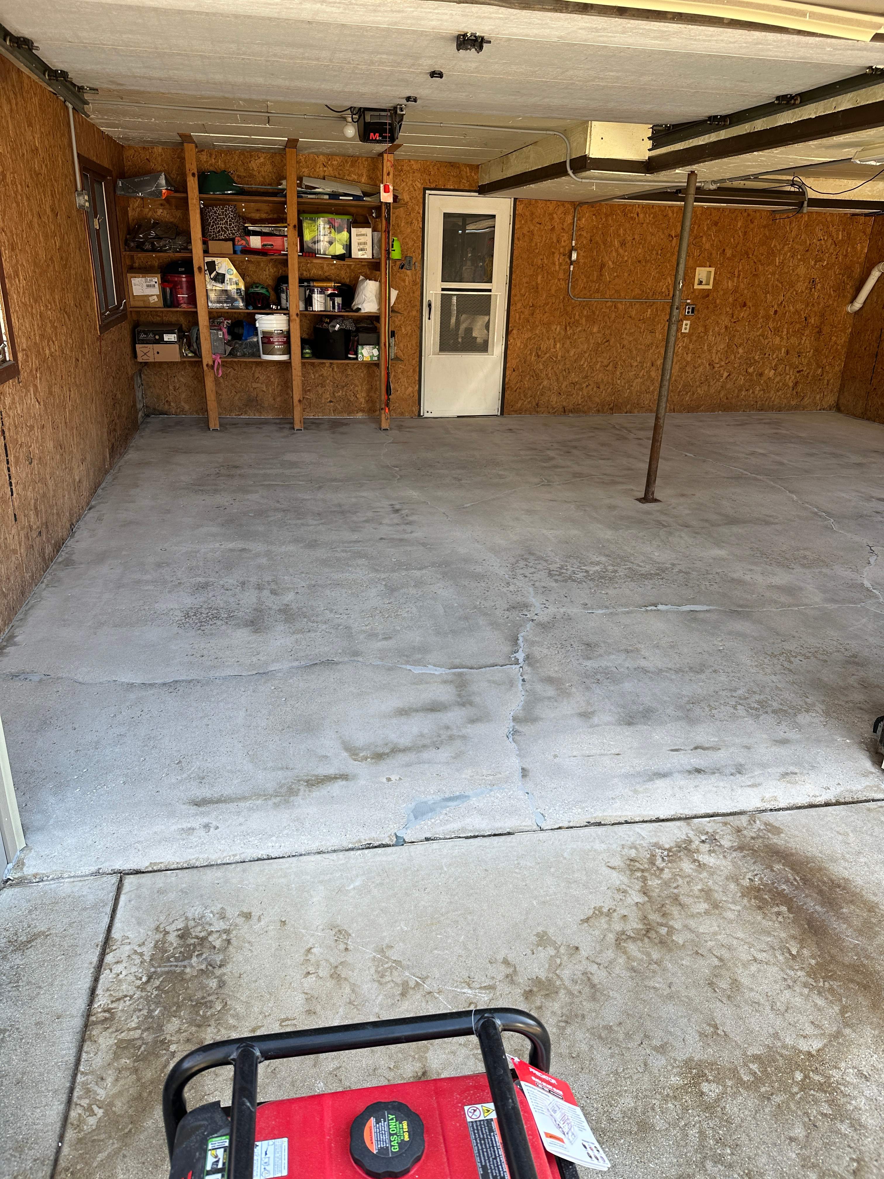 Sedona Garage Heyworth by Loud Bros