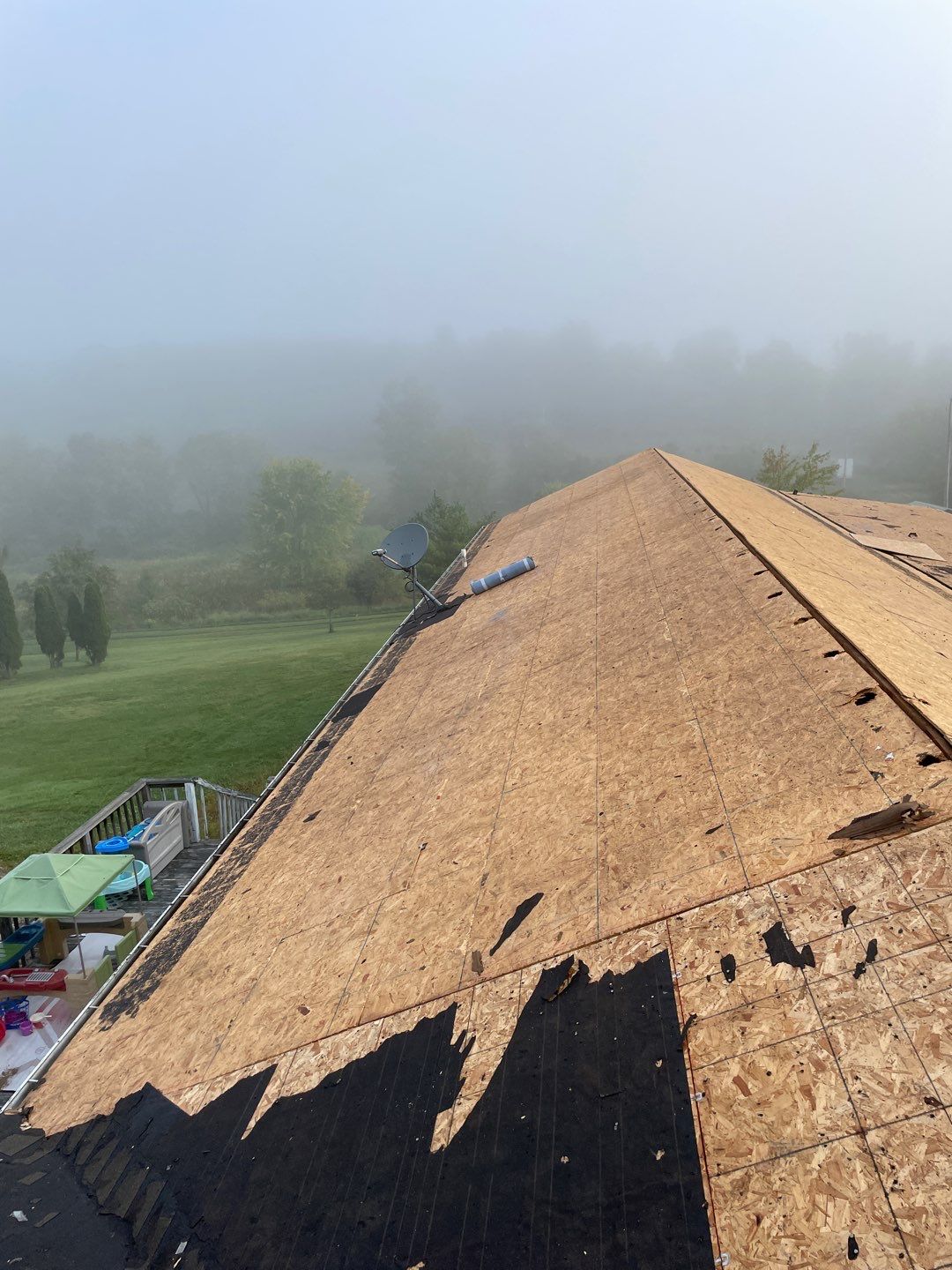 Dundee, Ohio Shingle Roof, Siding, Stone and Deck Installation by Pine Ridge Roofing LLC