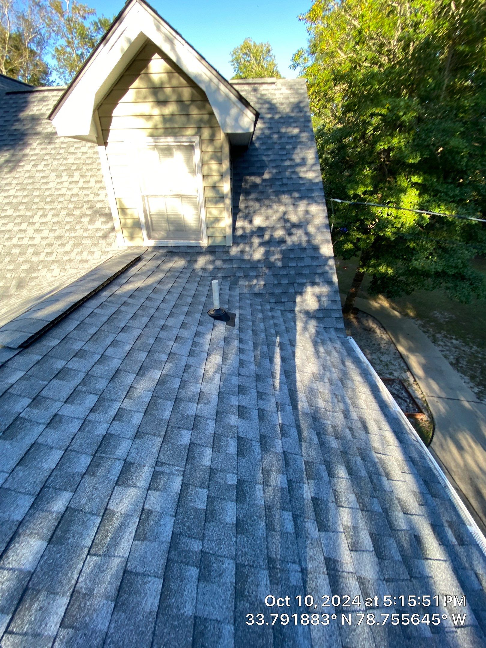 GAF HDZ - Oyster Grey by Linta Roofing