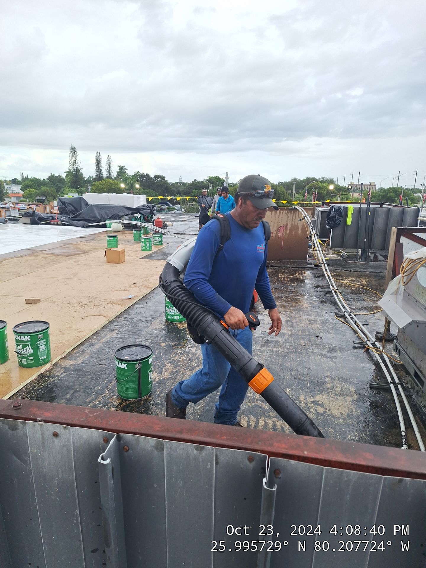 COMMERCIAL REROOF GAF TPO EVERGUARD 60 MIL SMOOTH WITH 1-1/2" INSULATION by Earl W. Johnston Roofing