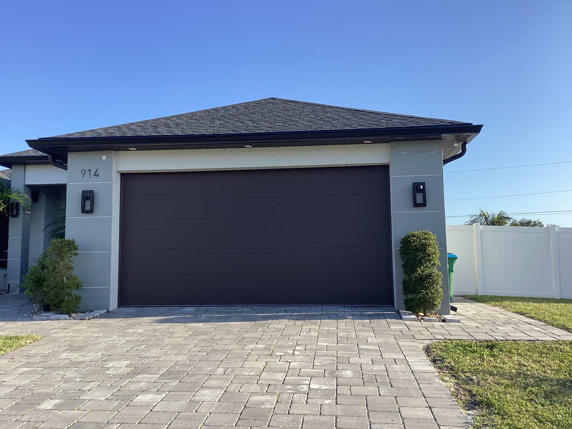 Black Seamless Gutters using 6 Inch Seamless Gutters in Cape Coral FL by Gutter Professors