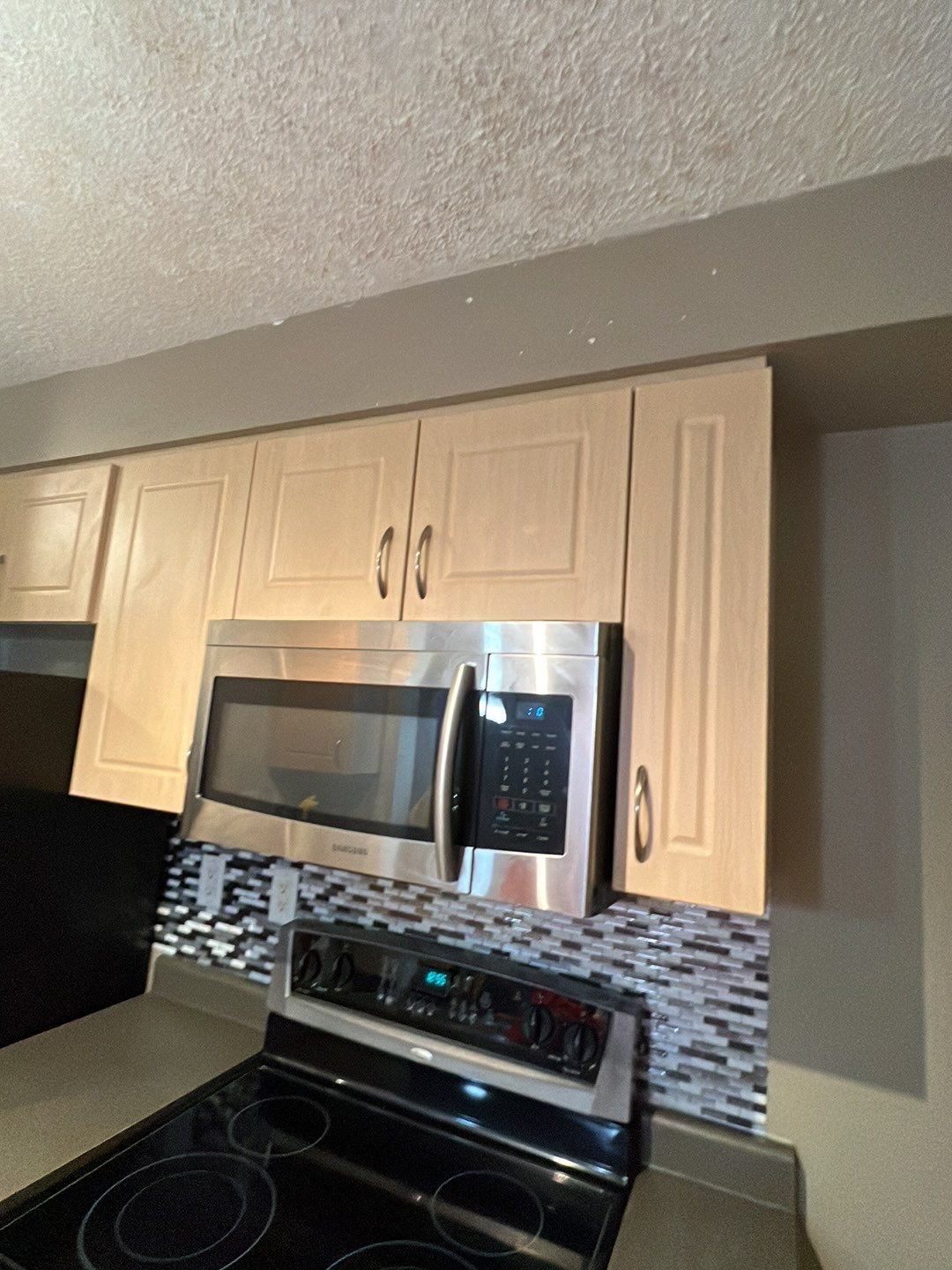 Moveout Clean - Very dirty by Tidyups Cleaning Service Inc