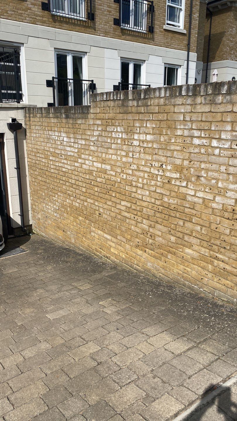 Exterior Clean using Mosmatic Flat Surface Cleaner by Ges Exterior Cleaning ltd