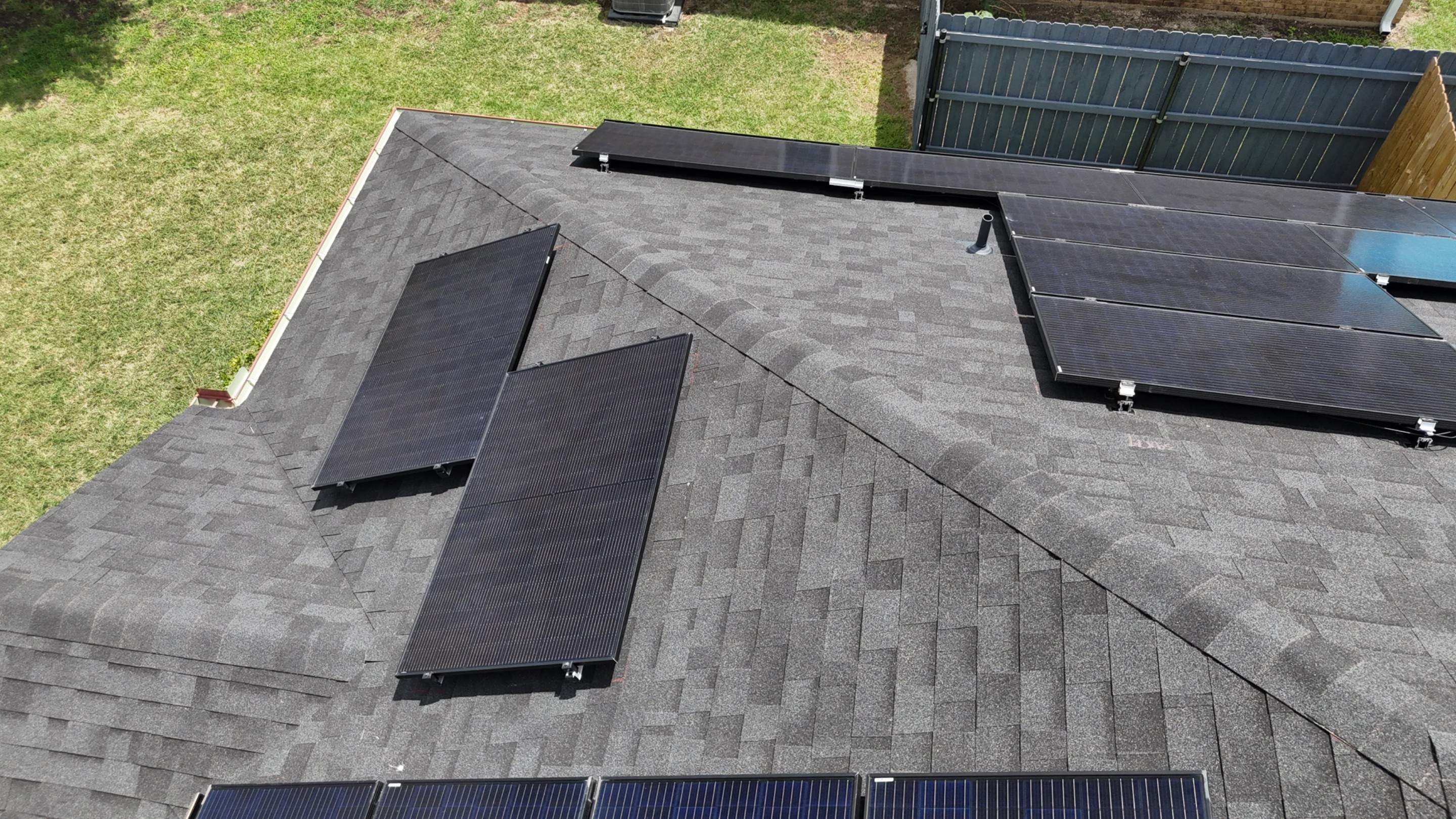 Brilliant Black - Malarkey Vista by RoofsOnly.com