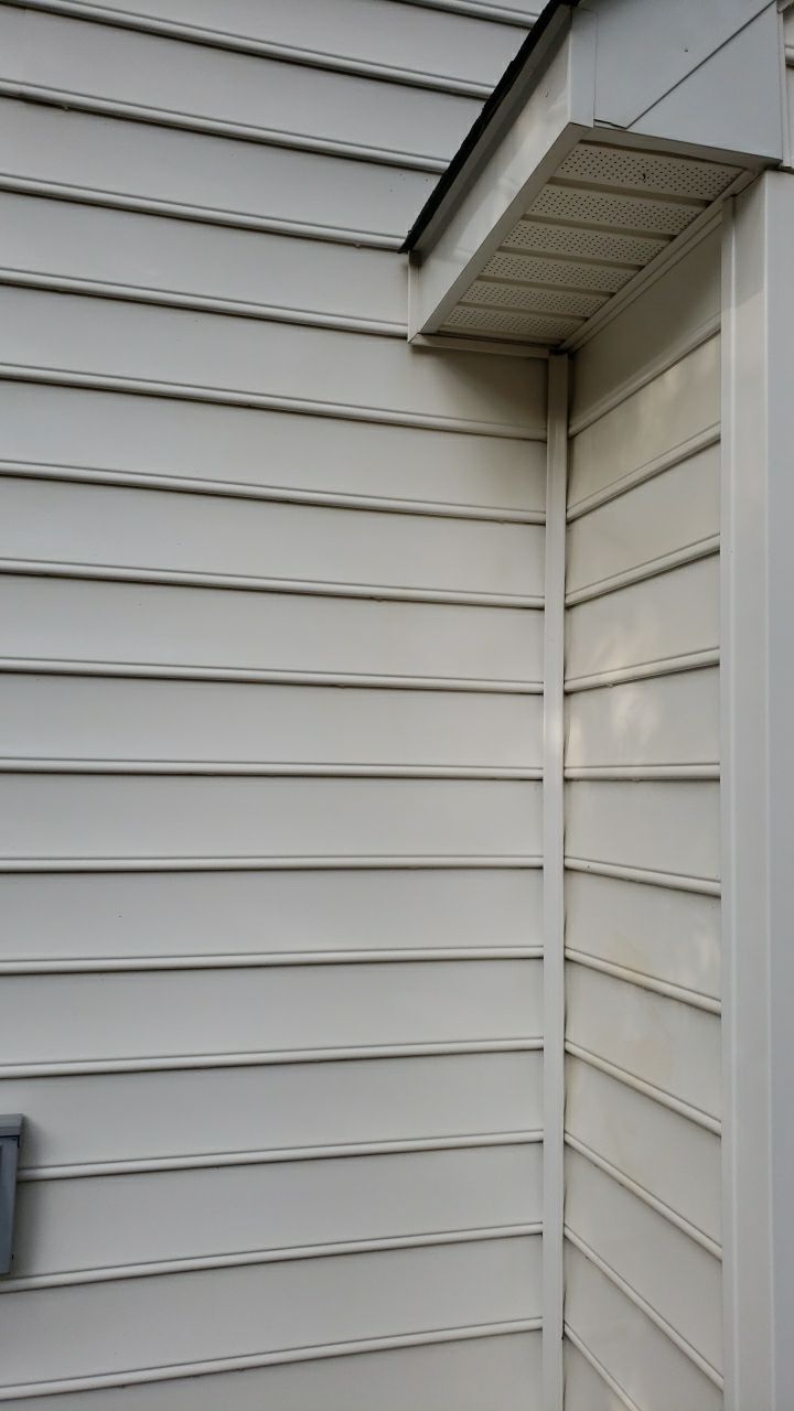 House Wash using cleaner by Power Wash Masters LLC
