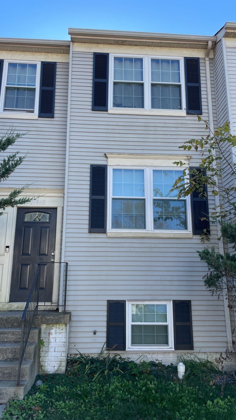 Woodbridge: CertainTeed Monogram 4" Straight Lap Siding in Sterling Gray by RM Banning, Inc.