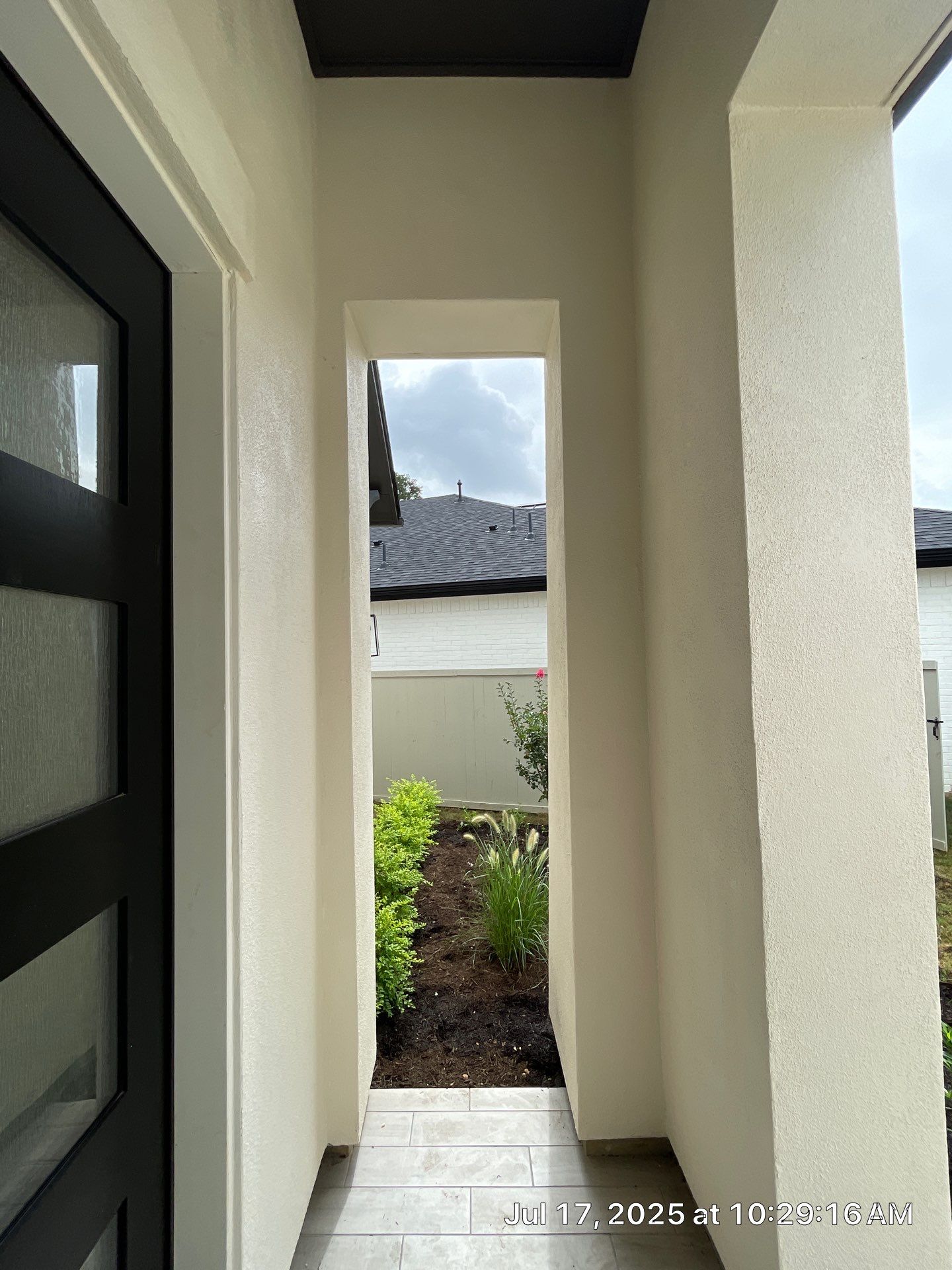 Magnolia Craftsmanship: Stucco and Foam Accents with Stone Integration by Apex Conventional Stucco Llc