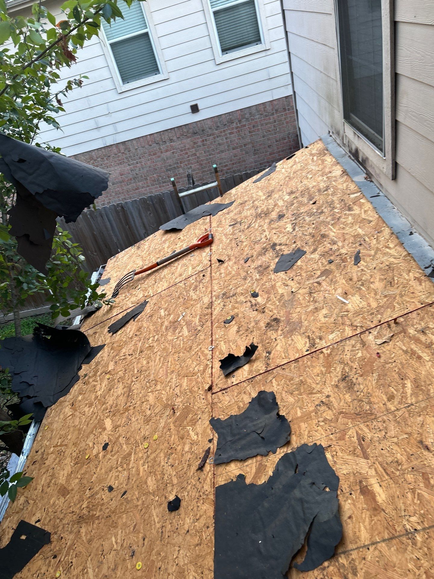 Residential Roofing Installation using Owen's Corning Duration (Lifetime) Shingles by Roof Repair Company