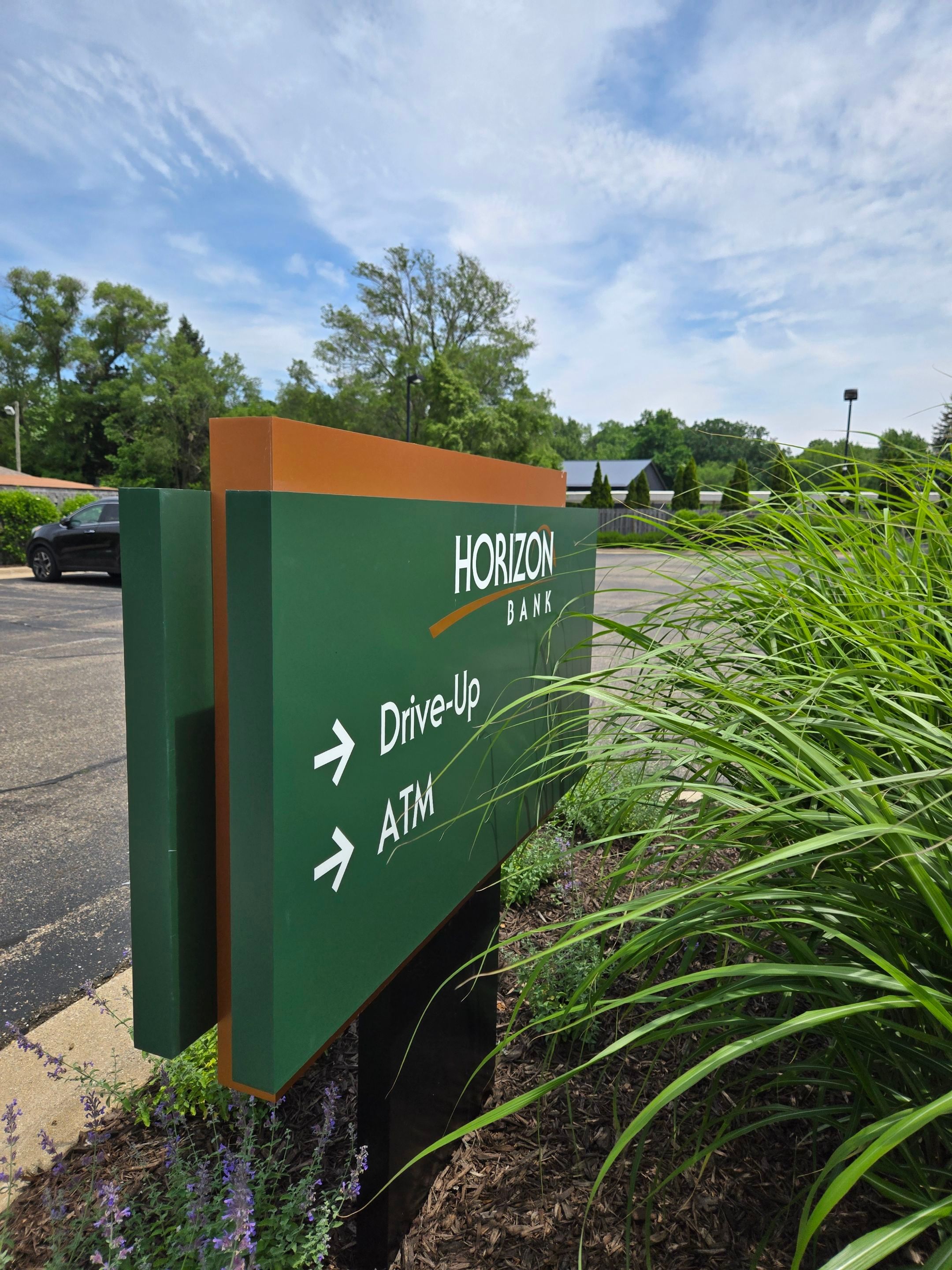 Horizon Bank Exterior Signage Maintenance and Lighting Service in Benton Harbor by Hayes Design co