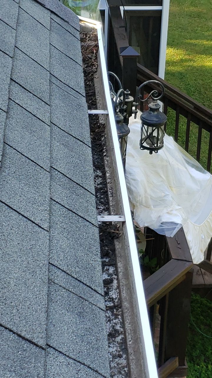 House Wash using cleaner by G&H Home Tech Pros LLC