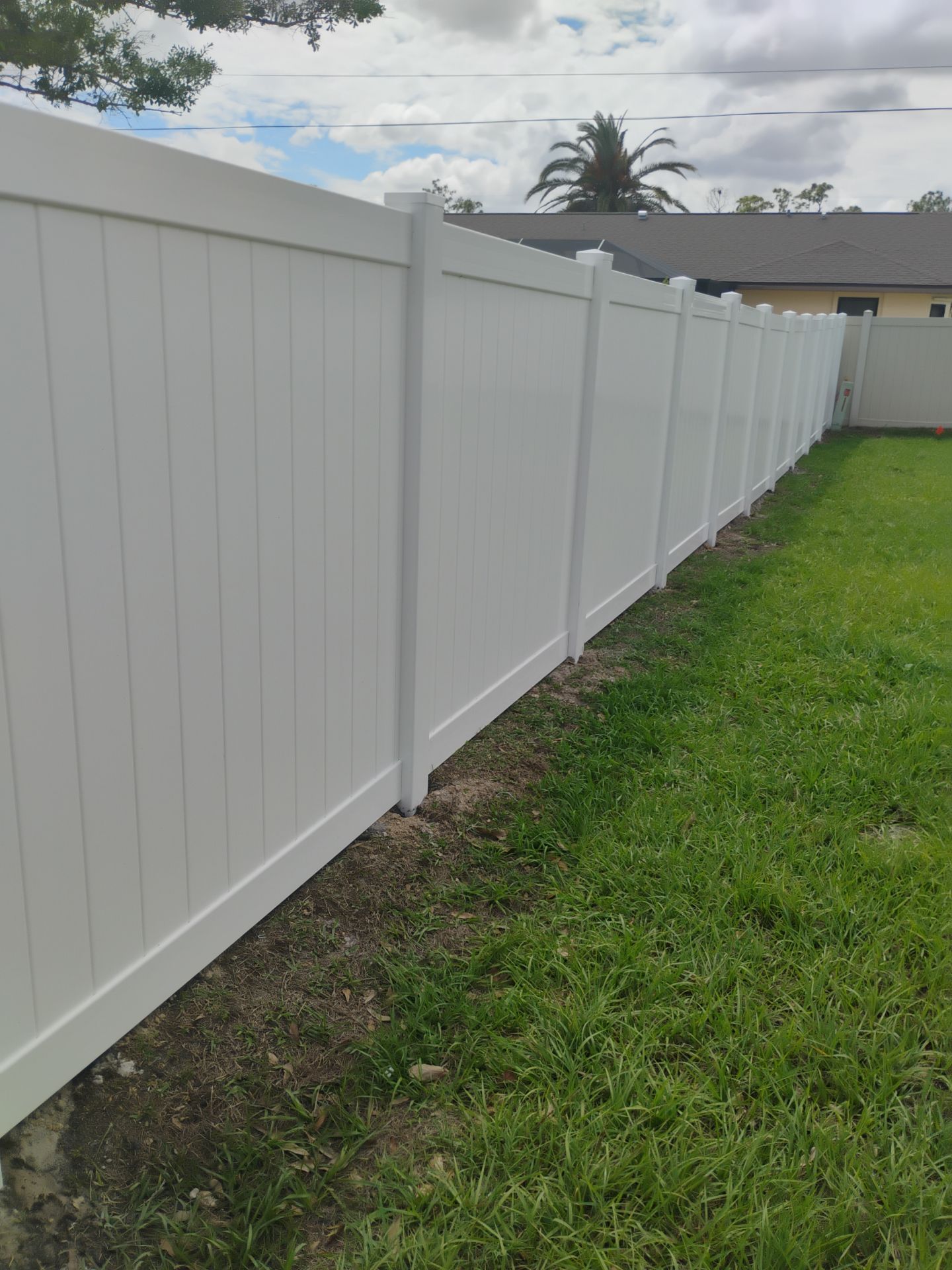 Vinyl Fence Install in Port Charlotte by True Fence LLC