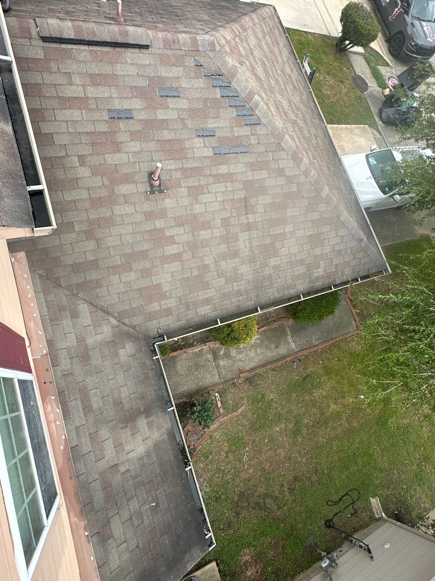 Residential Roofing Installation using Owen's Corning Duration (Lifetime) Shingles by Roof Repair Company